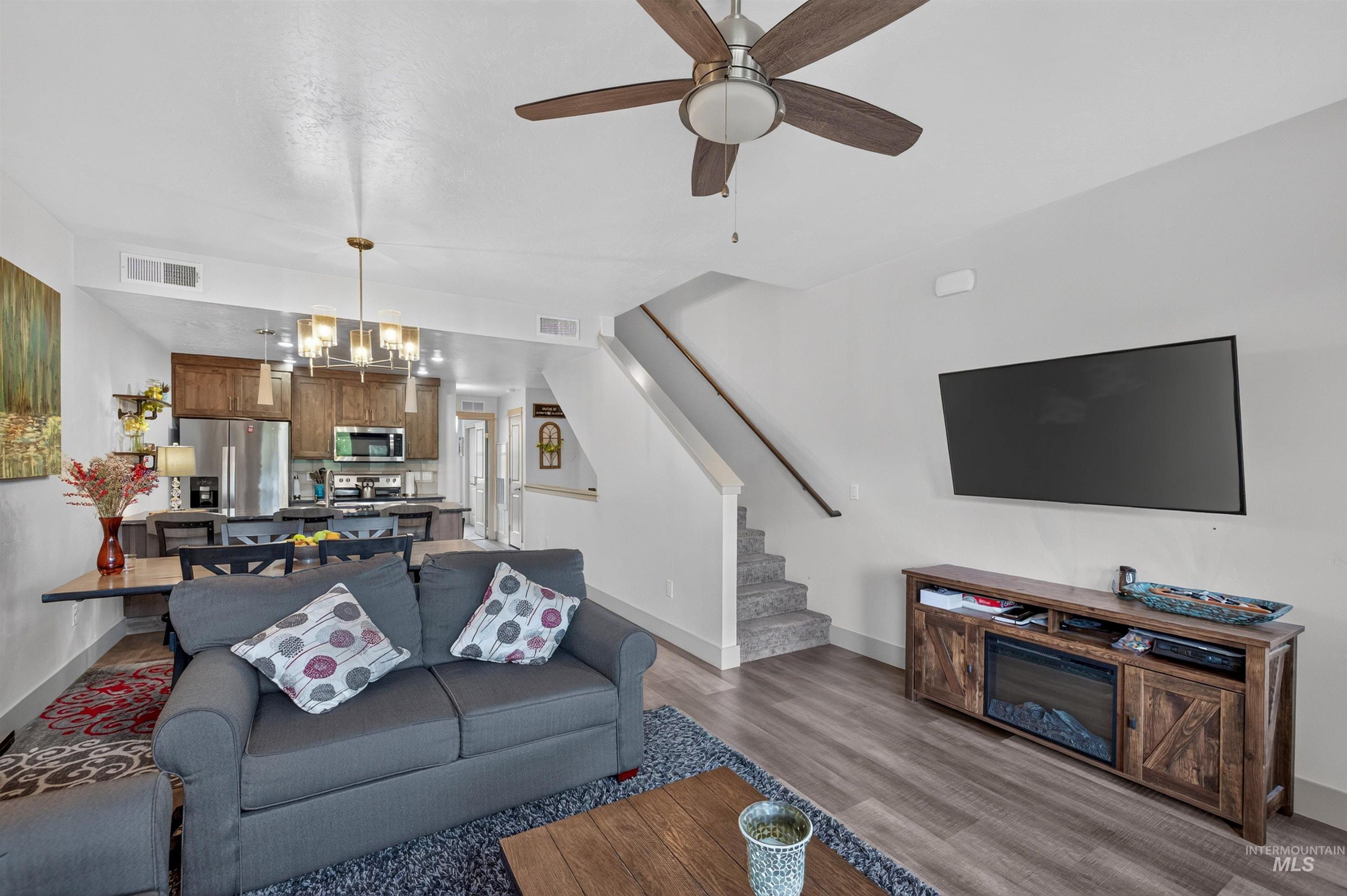 105 Broken Pine Lane, McCall, Idaho 83638, 3 Bedrooms, 3 Bathrooms, Residential For Sale, Price $535,000, 99000182