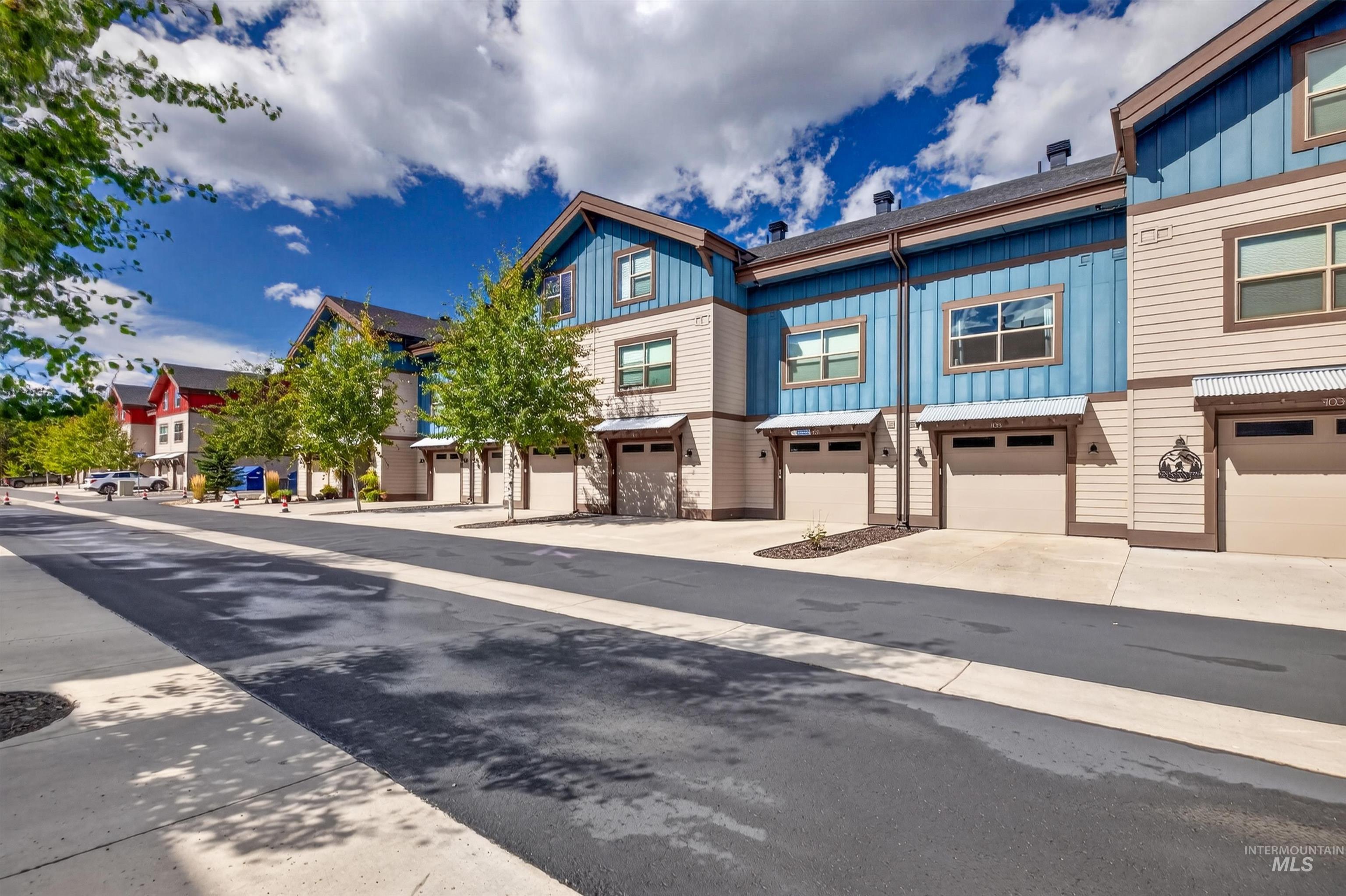 105 Broken Pine Lane, McCall, Idaho 83638, 3 Bedrooms, 3 Bathrooms, Residential For Sale, Price $535,000, 99000182