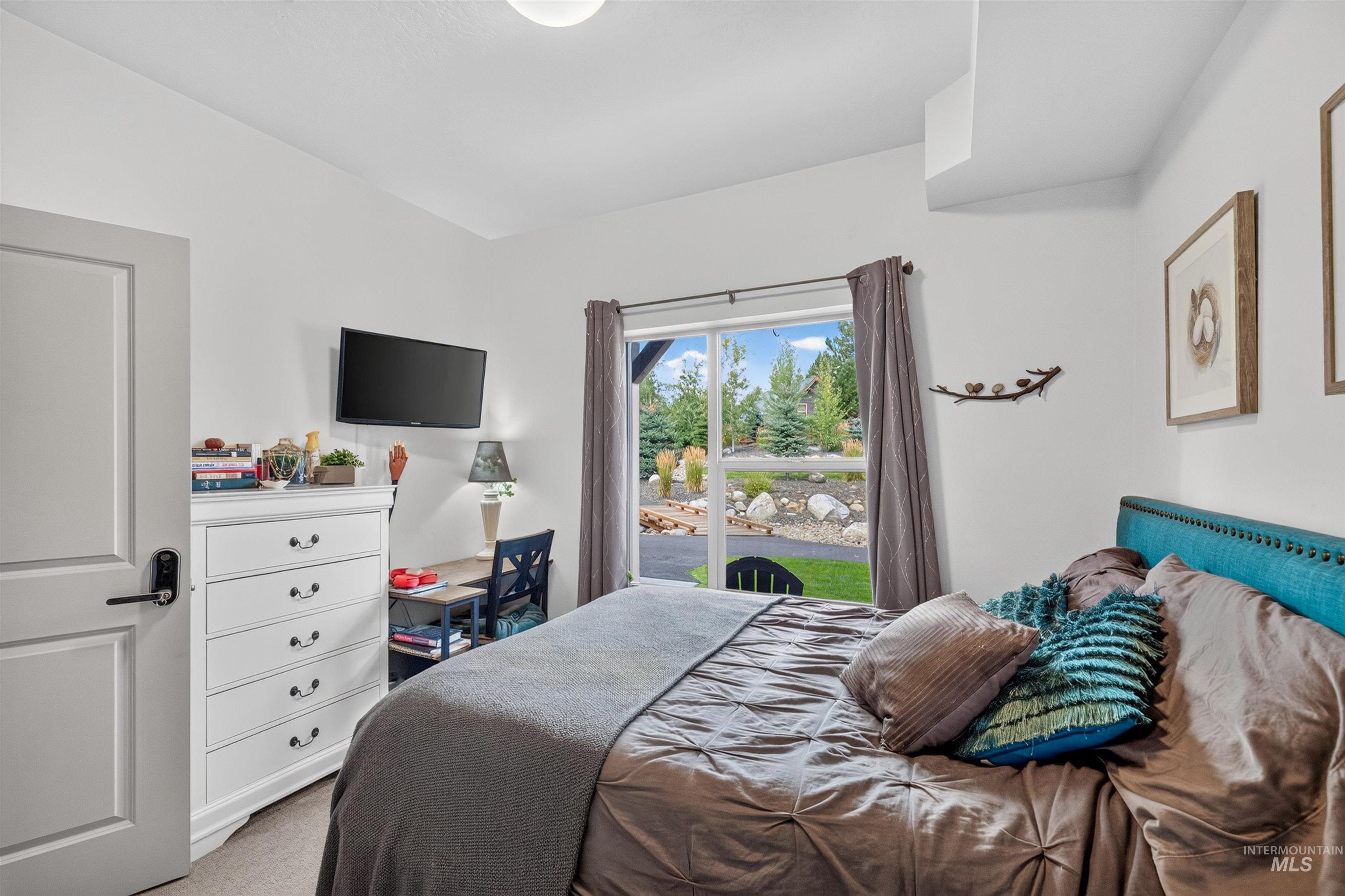 105 Broken Pine Lane, McCall, Idaho 83638, 3 Bedrooms, 3 Bathrooms, Residential For Sale, Price $535,000, 99000182