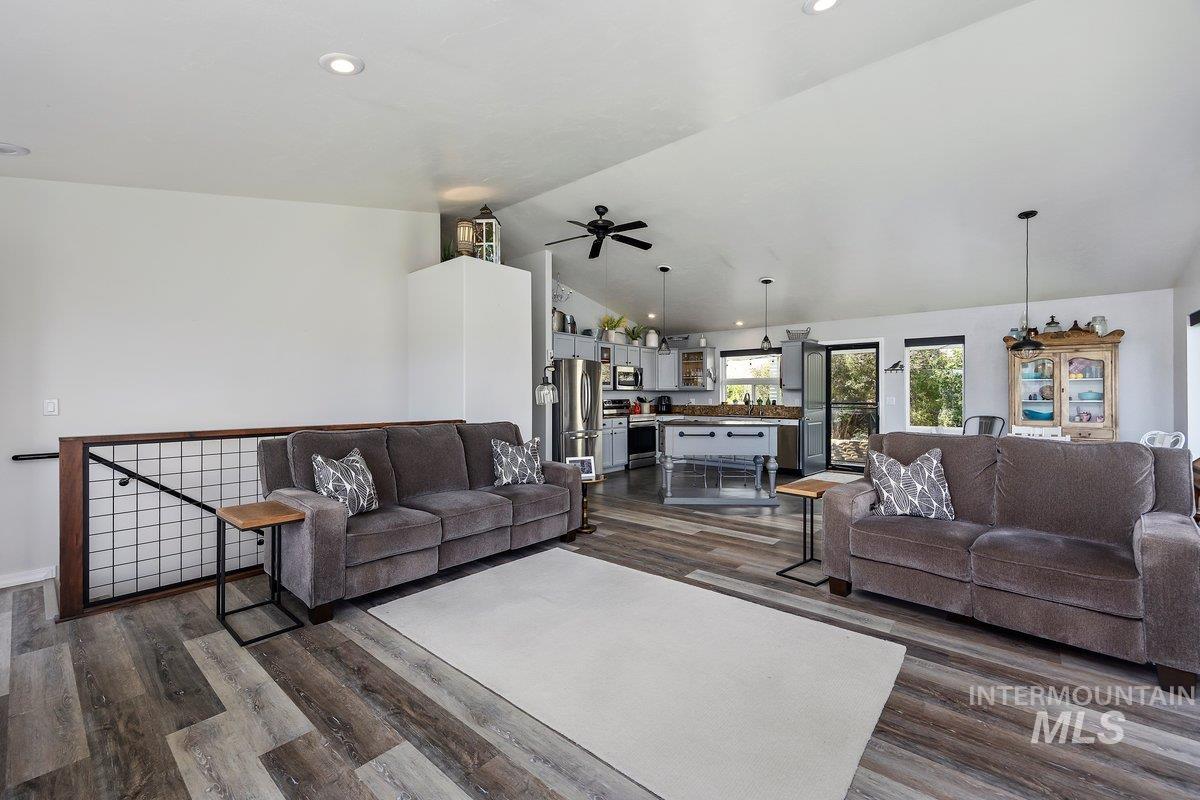 4505 Hidden Canyon Ln, Buhl, Idaho 83316, 3 Bedrooms, 2.5 Bathrooms, Residential For Sale, Price $465,000,MLS 99000194