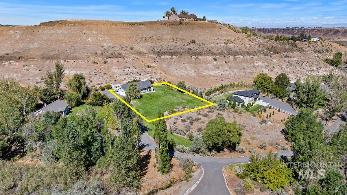 4505 Hidden Canyon Ln, Buhl, Idaho 83316, 3 Bedrooms, 2.5 Bathrooms, Residential For Sale, Price $465,000,MLS 99000194