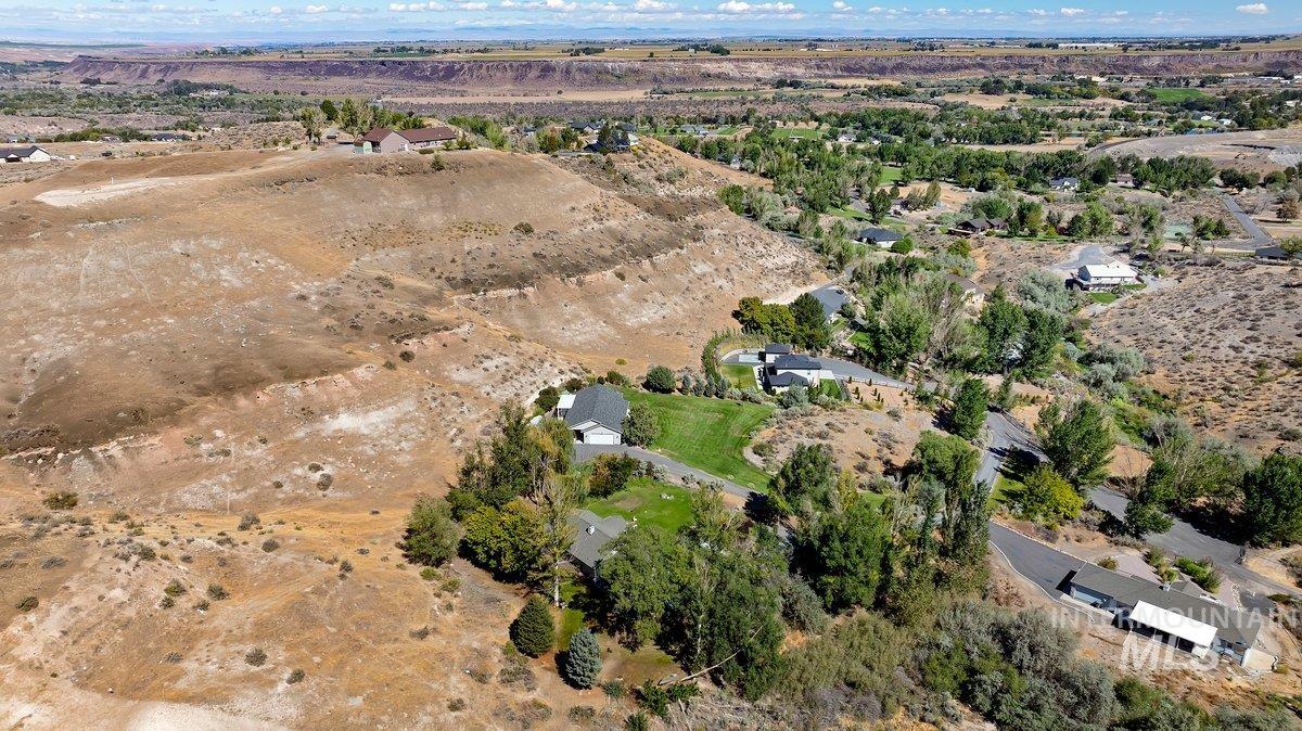 4505 Hidden Canyon Ln, Buhl, Idaho 83316, 3 Bedrooms, 2.5 Bathrooms, Residential For Sale, Price $465,000,MLS 99000194