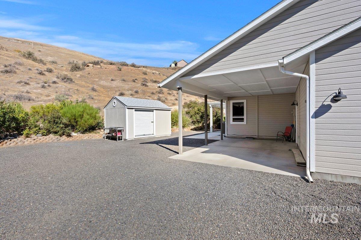 4505 Hidden Canyon Ln, Buhl, Idaho 83316, 3 Bedrooms, 2.5 Bathrooms, Residential For Sale, Price $465,000,MLS 99000194