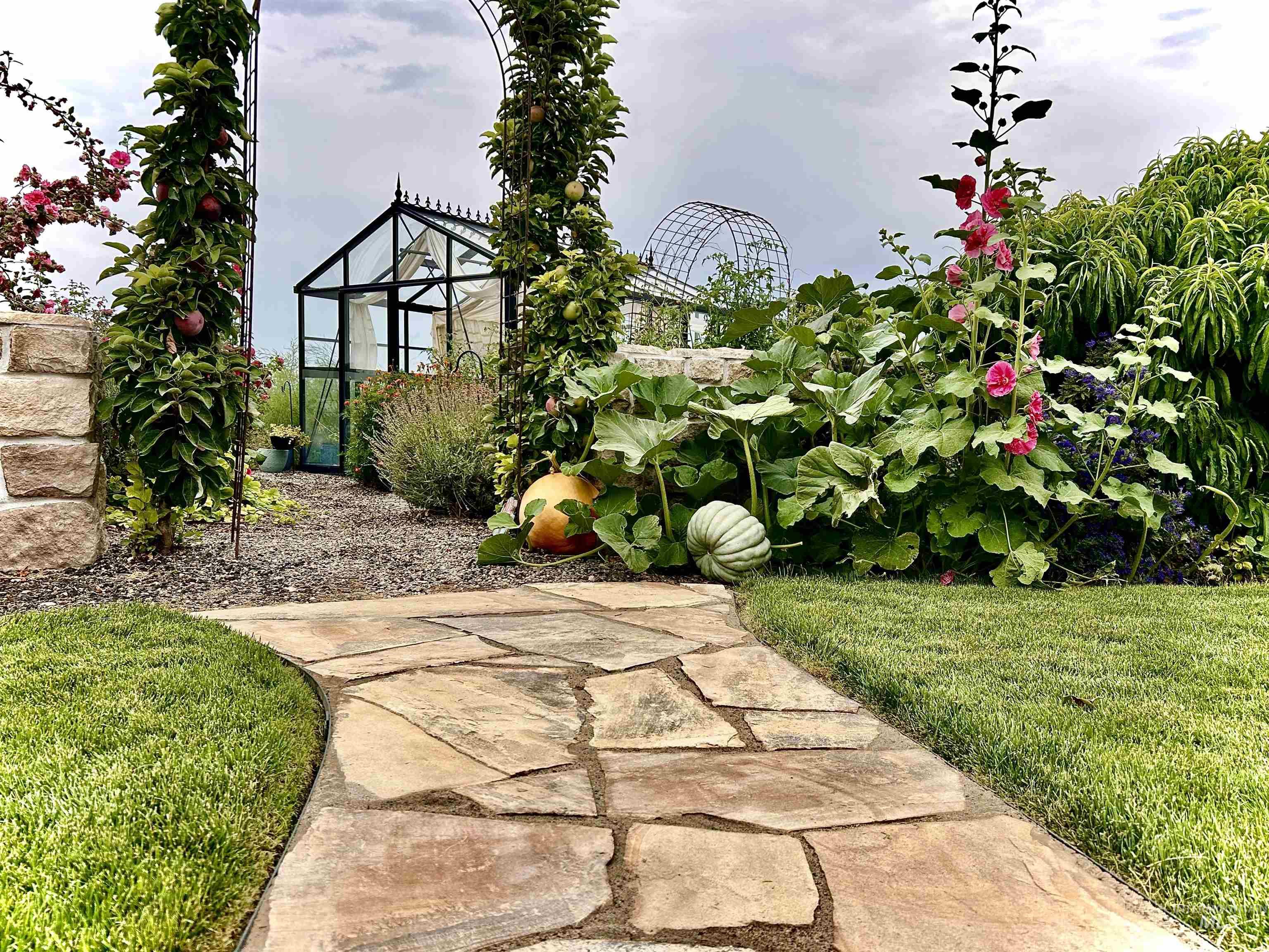 17639 Providence Lane, Caldwell, Idaho 83607, 5 Bedrooms, 4 Bathrooms, Residential For Sale, Price $1,599,900,MLS 99000199