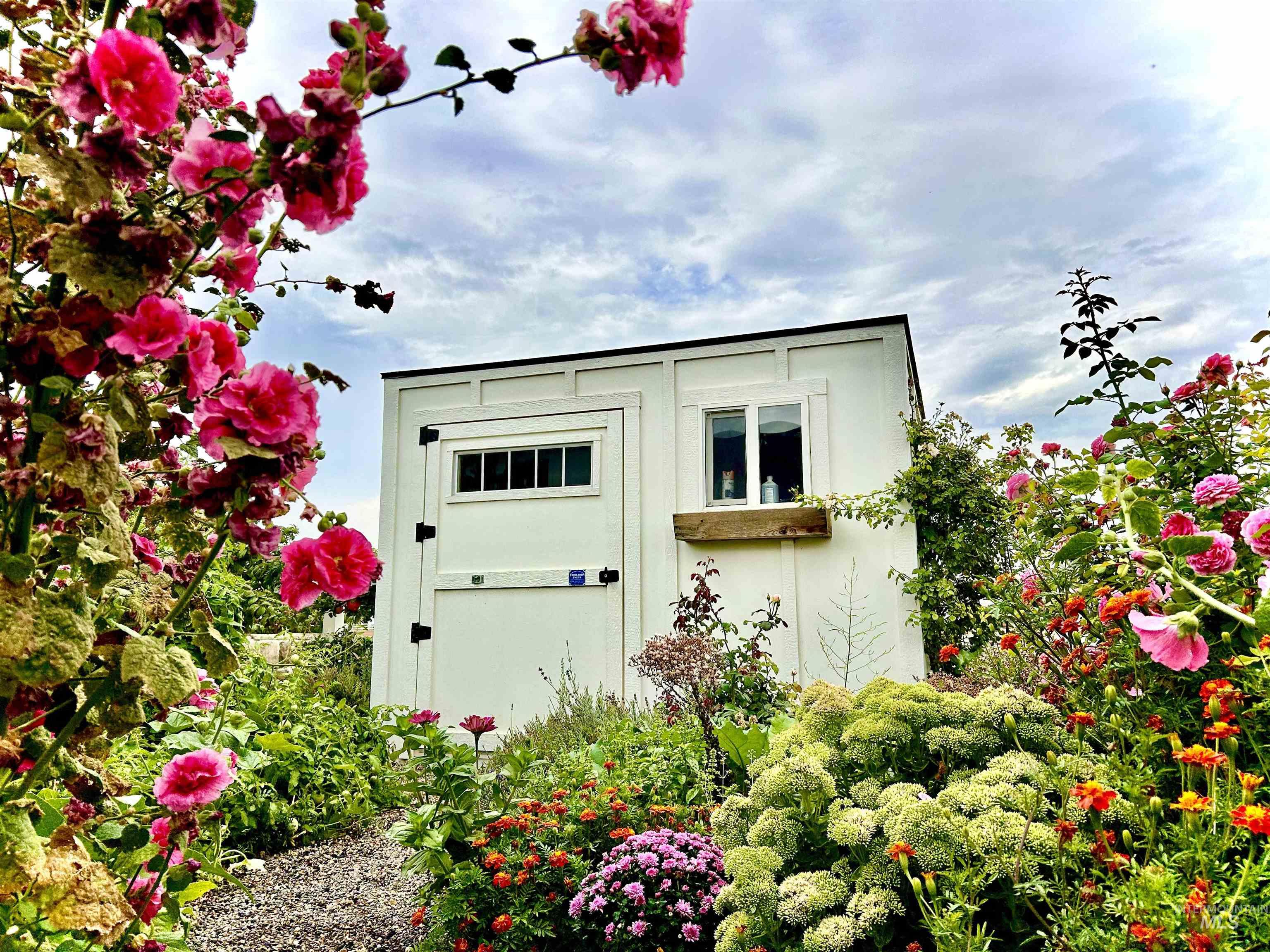 17639 Providence Lane, Caldwell, Idaho 83607, 5 Bedrooms, 4 Bathrooms, Residential For Sale, Price $1,599,900,MLS 99000199