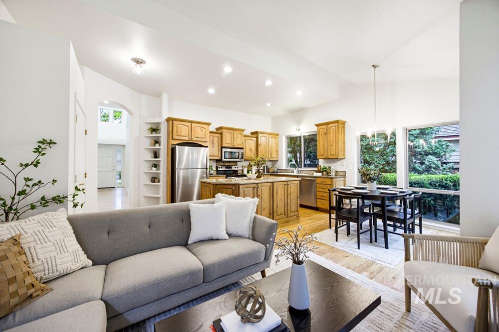 2461 S Swallowtail Lane, Boise, Idaho 83706, 3 Bedrooms, 2 Bathrooms, Residential For Sale, Price $775,000,MLS 99000200