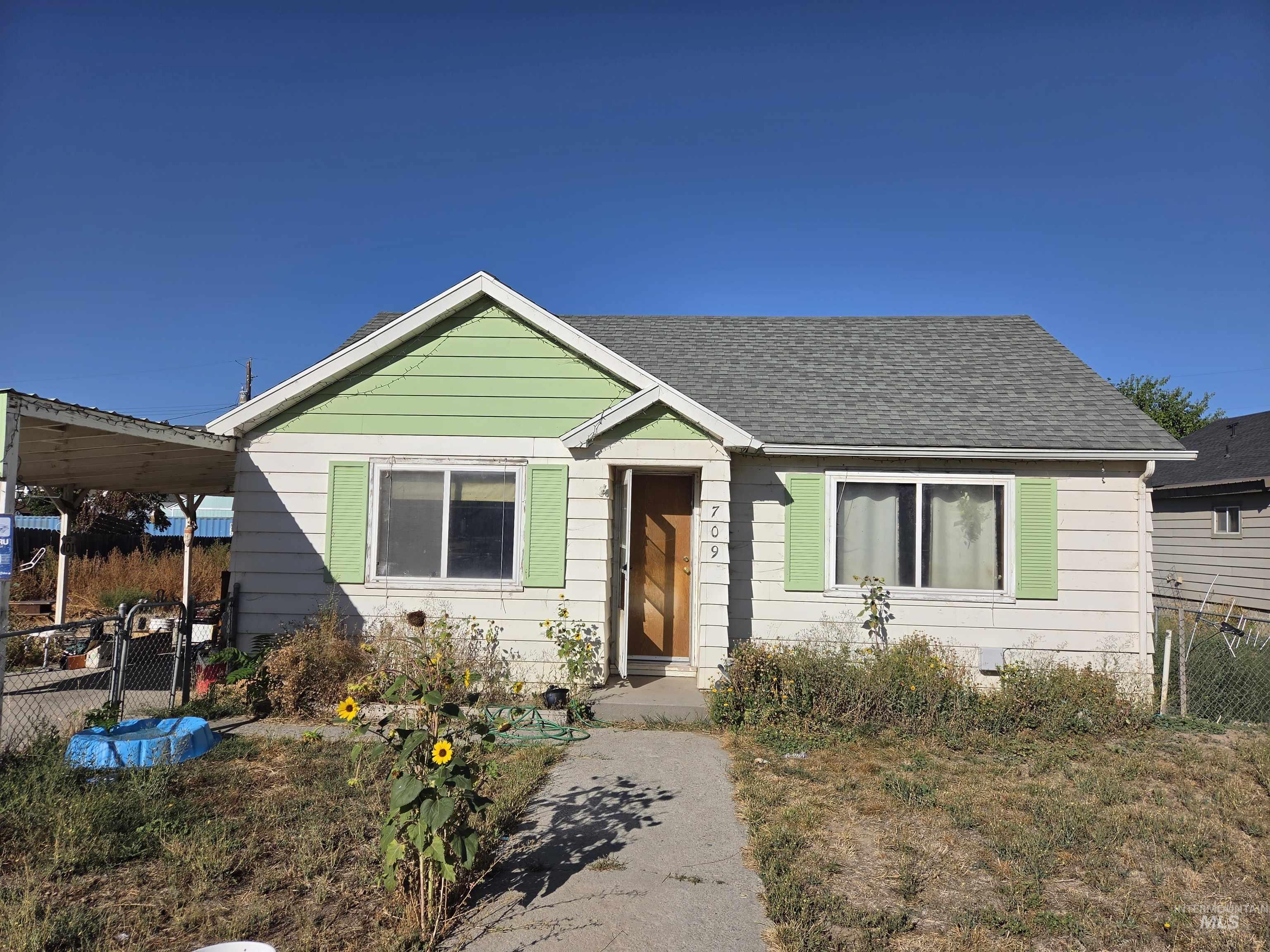709 N 7th St, Parma, Idaho 83660, 3 Bedrooms, 2 Bathrooms, Residential For Sale, Price $150,000, 99000206