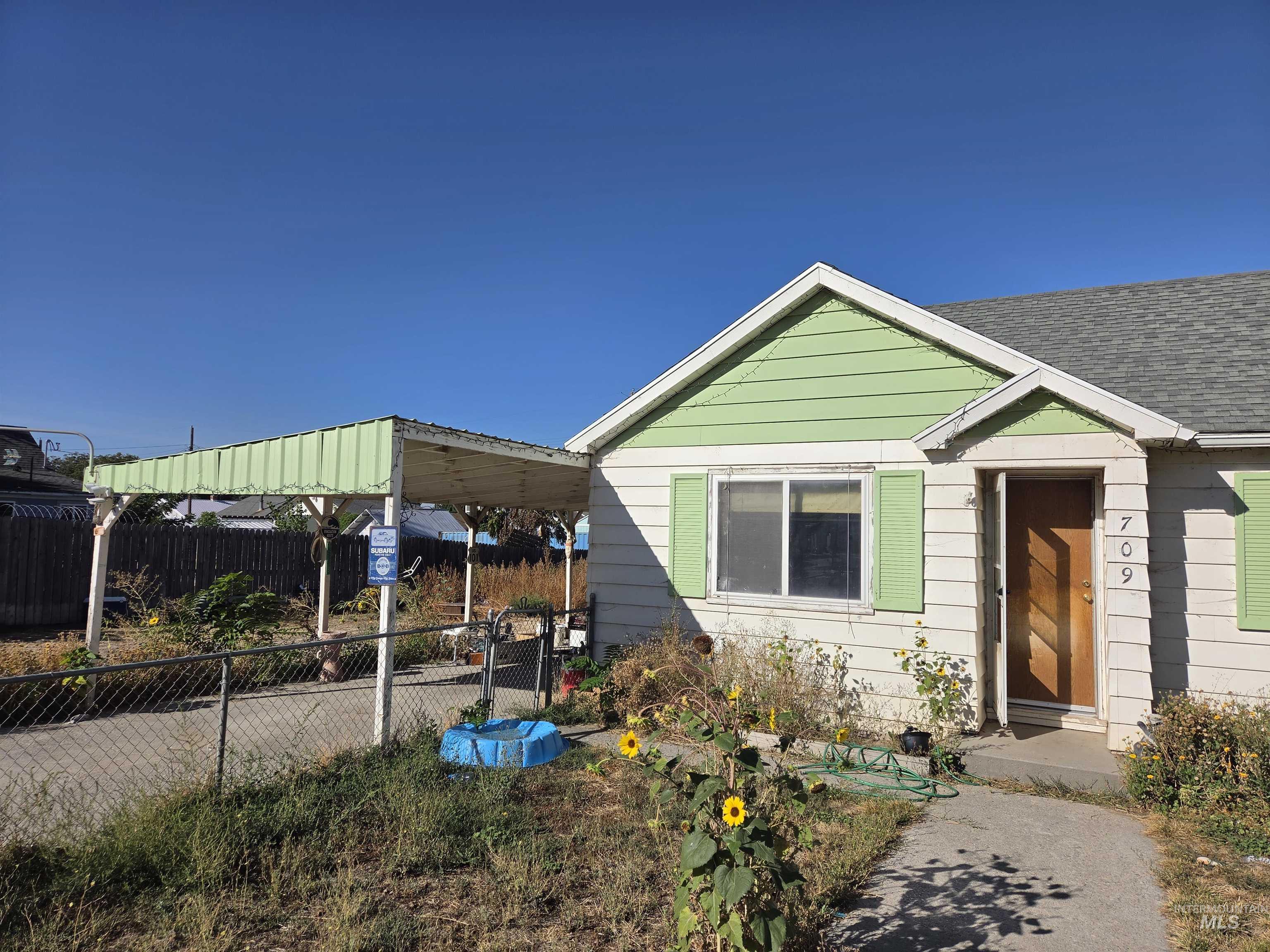 709 N 7th St, Parma, Idaho 83660, 3 Bedrooms, 2 Bathrooms, Residential For Sale, Price $150,000, 99000206