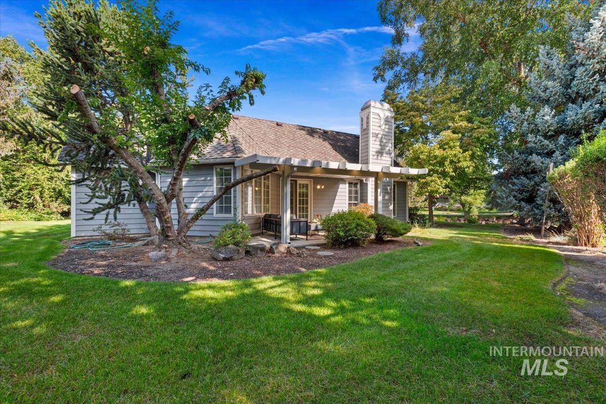 4886 N Lake Front Pl, Garden City, Idaho 83714, 3 Bedrooms, 2 Bathrooms, Residential For Sale, Price $850,000,MLS 99000210