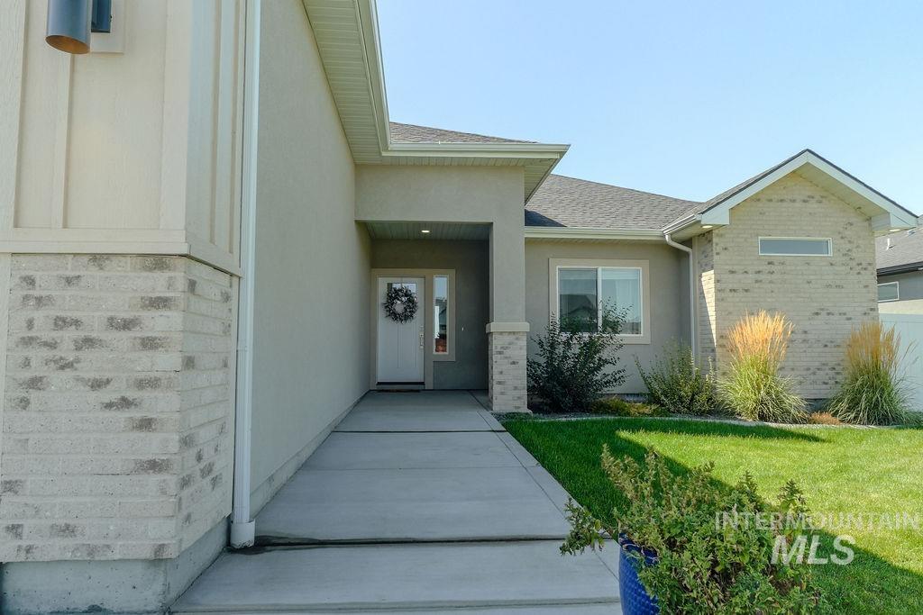 1515 Leslie Dr, Jerome, Idaho 83338, 5 Bedrooms, 3 Bathrooms, Residential For Sale, Price $559,999,MLS 99000211