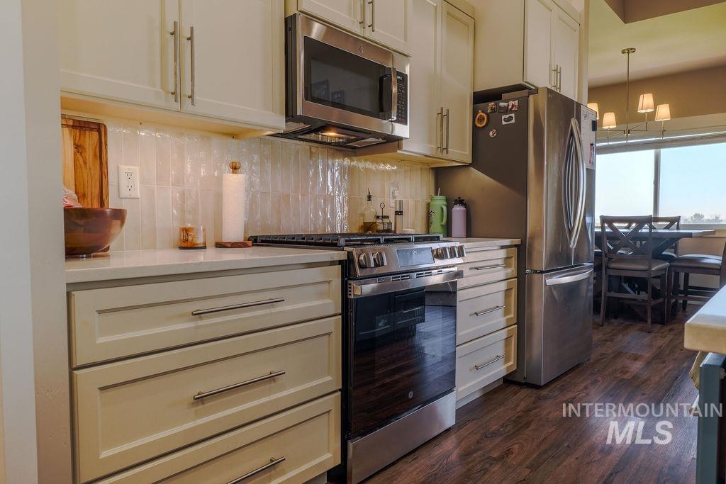 1515 Leslie Dr, Jerome, Idaho 83338, 5 Bedrooms, 3 Bathrooms, Residential For Sale, Price $559,999,MLS 99000211