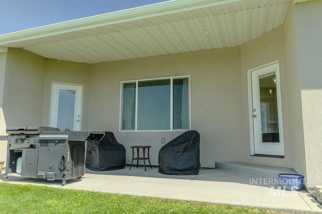 1515 Leslie Dr, Jerome, Idaho 83338, 5 Bedrooms, 3 Bathrooms, Residential For Sale, Price $559,999,MLS 99000211