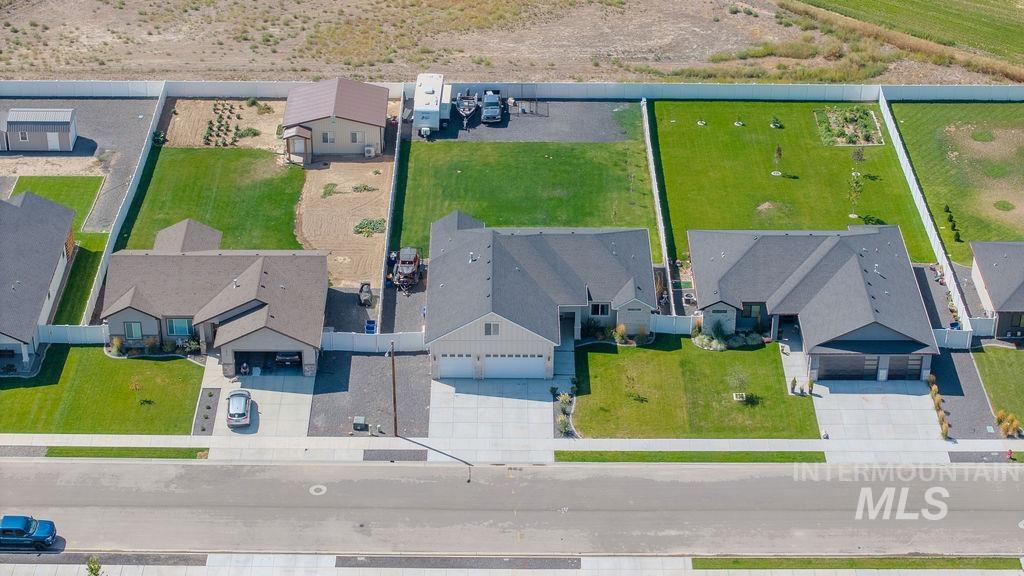 1515 Leslie Dr, Jerome, Idaho 83338, 5 Bedrooms, 3 Bathrooms, Residential For Sale, Price $559,999,MLS 99000211