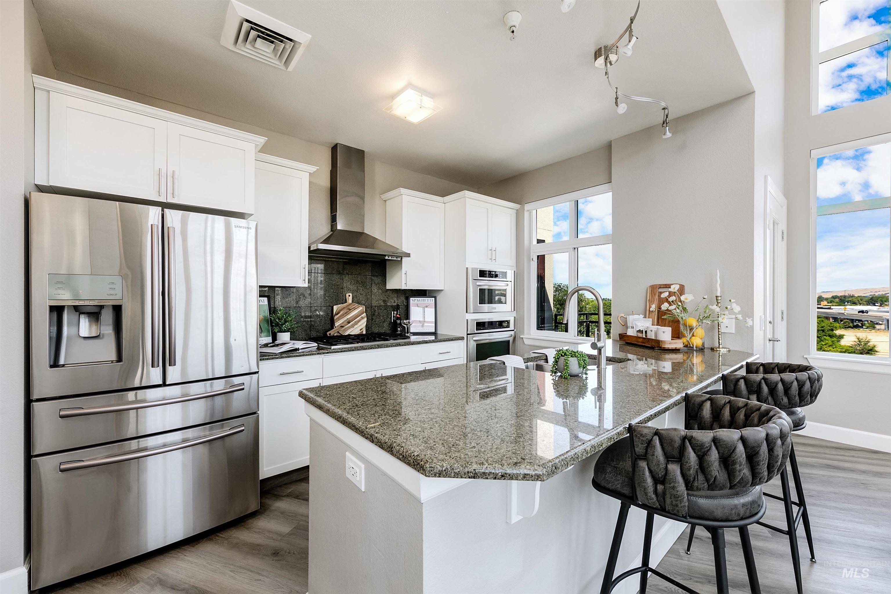 406 S 13th Street, Boise, Idaho 83702, 2 Bedrooms, 2 Bathrooms, Residential For Sale, Price $699,900,MLS 99000212