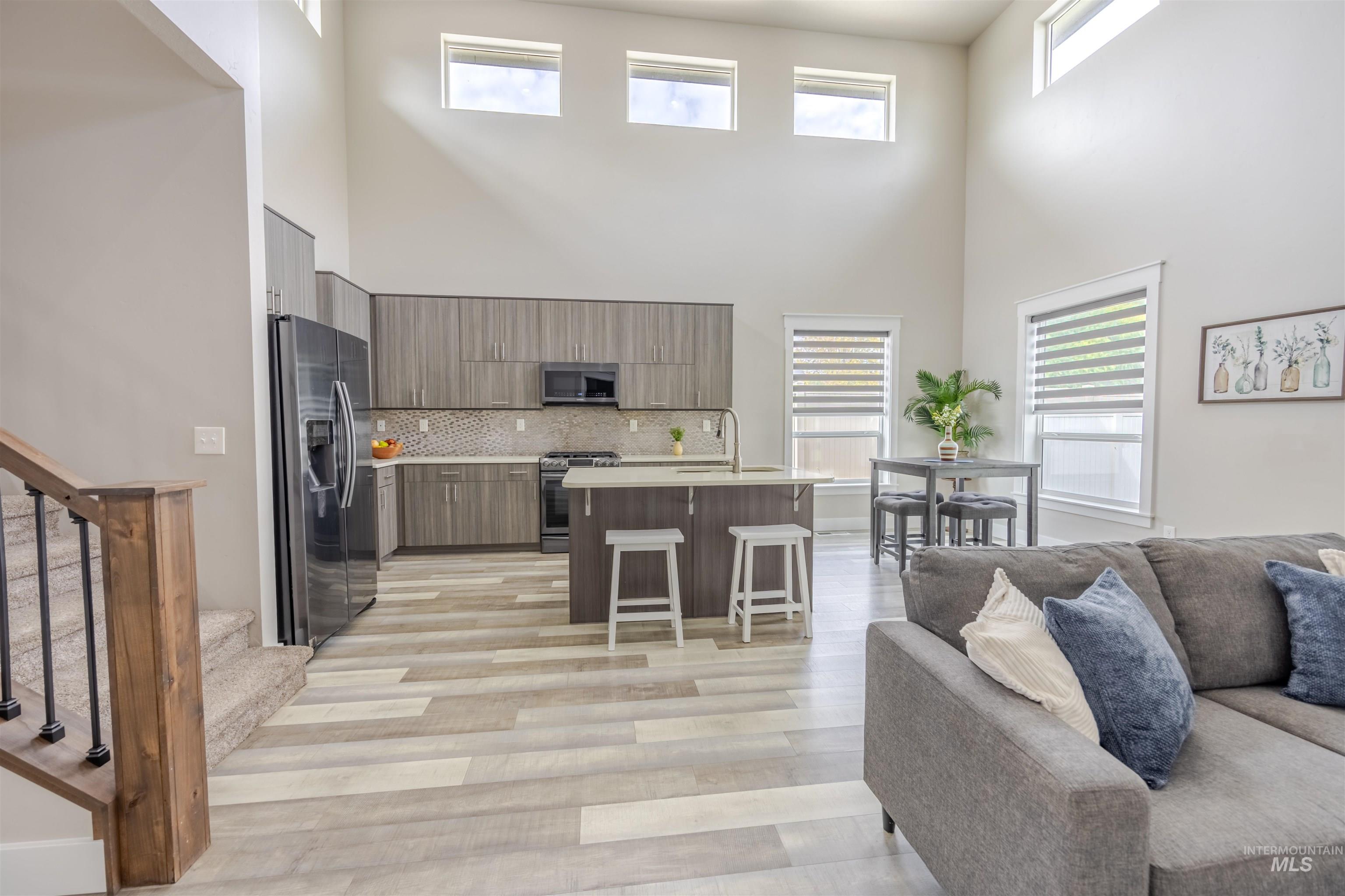 701 E 701 E Willow Street, Caldwell, Idaho 83605, 3 Bedrooms, 2.5 Bathrooms, Residential For Sale, Price $479,900,MLS 99000219