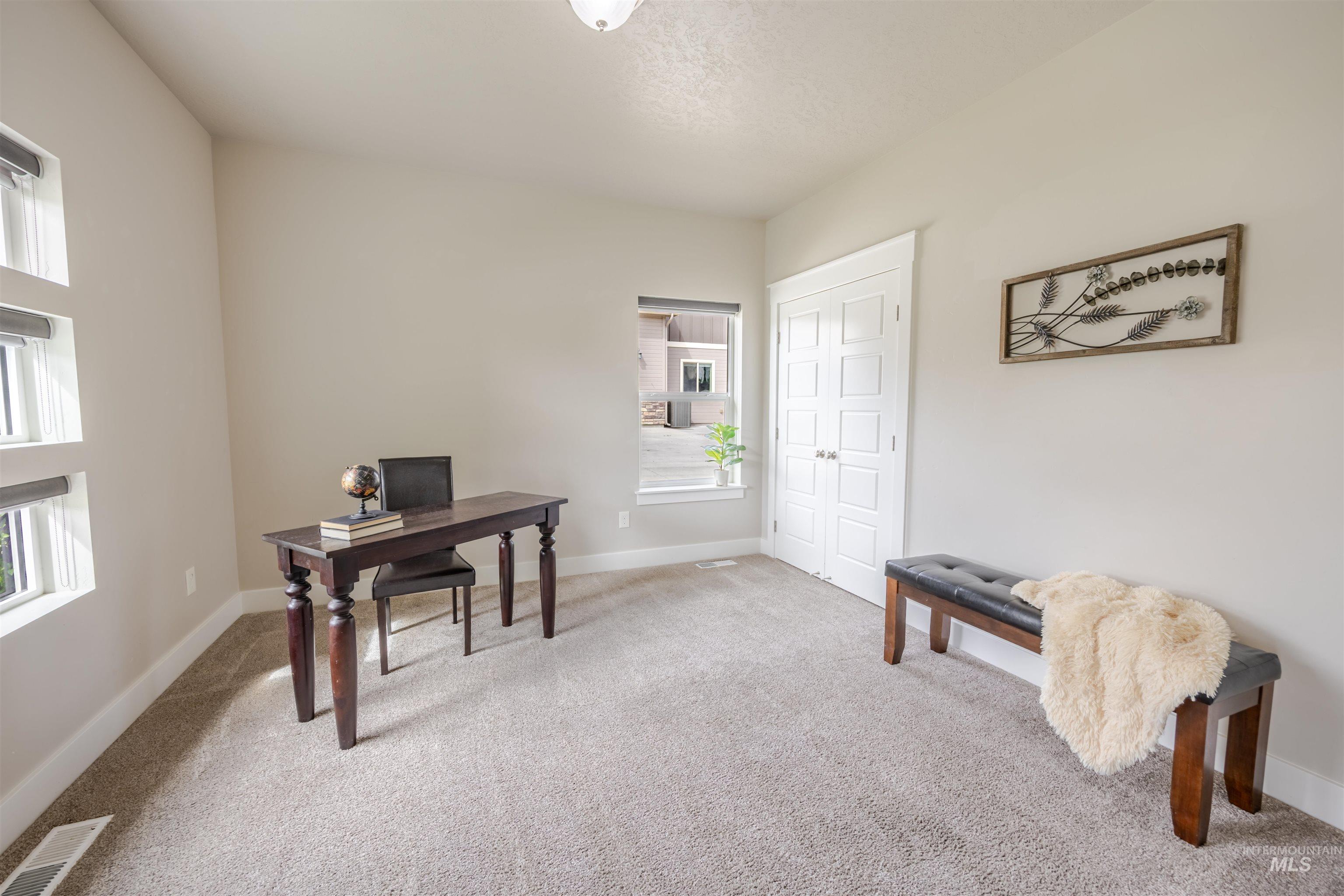 701 E 701 E Willow Street, Caldwell, Idaho 83605, 3 Bedrooms, 2.5 Bathrooms, Residential For Sale, Price $479,900,MLS 99000219