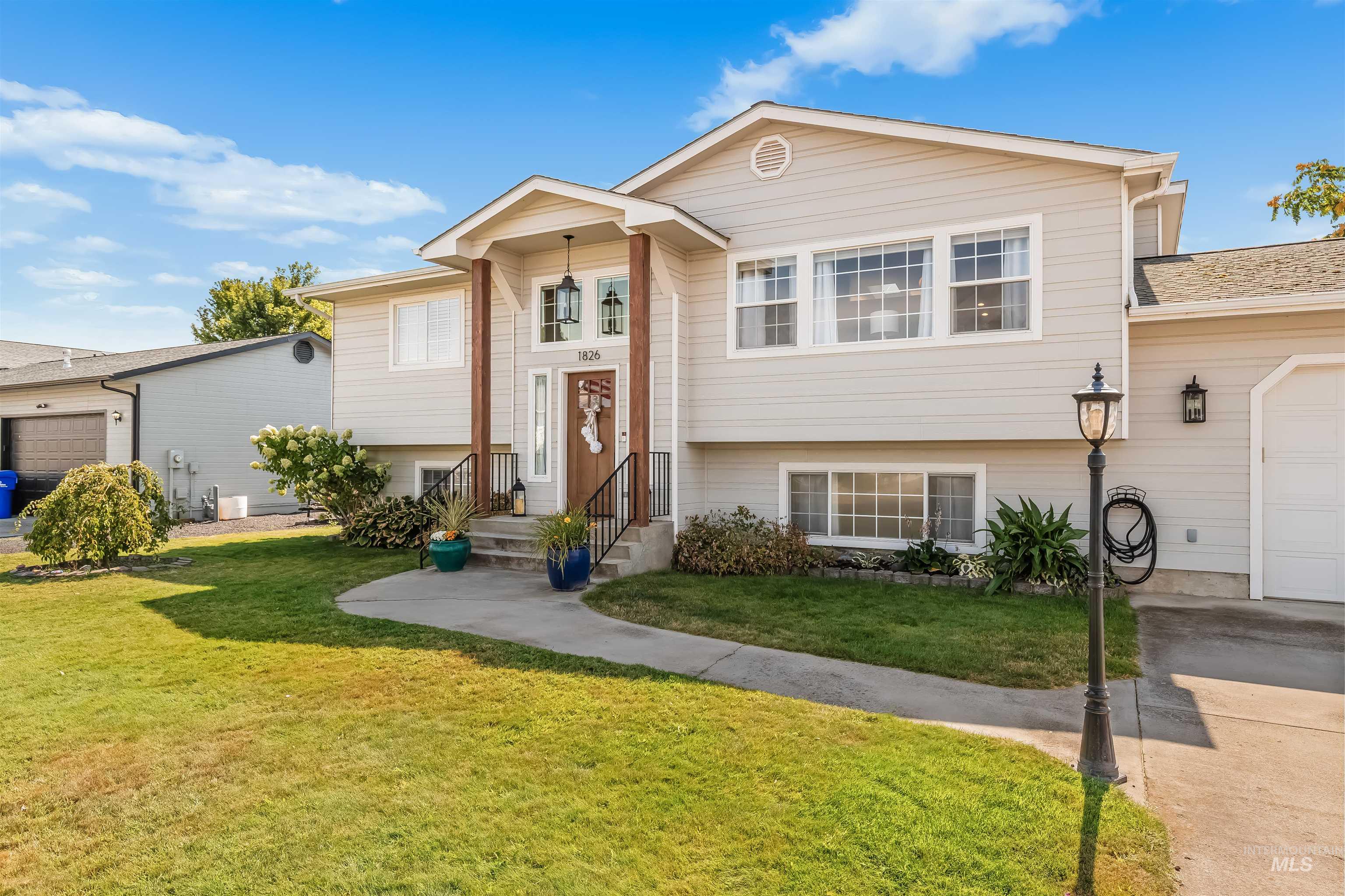 1826 Birch Drive, Lewiston, Idaho 83501, 4 Bedrooms, 2.5 Bathrooms, Residential For Sale, Price $489,900,MLS 99000221