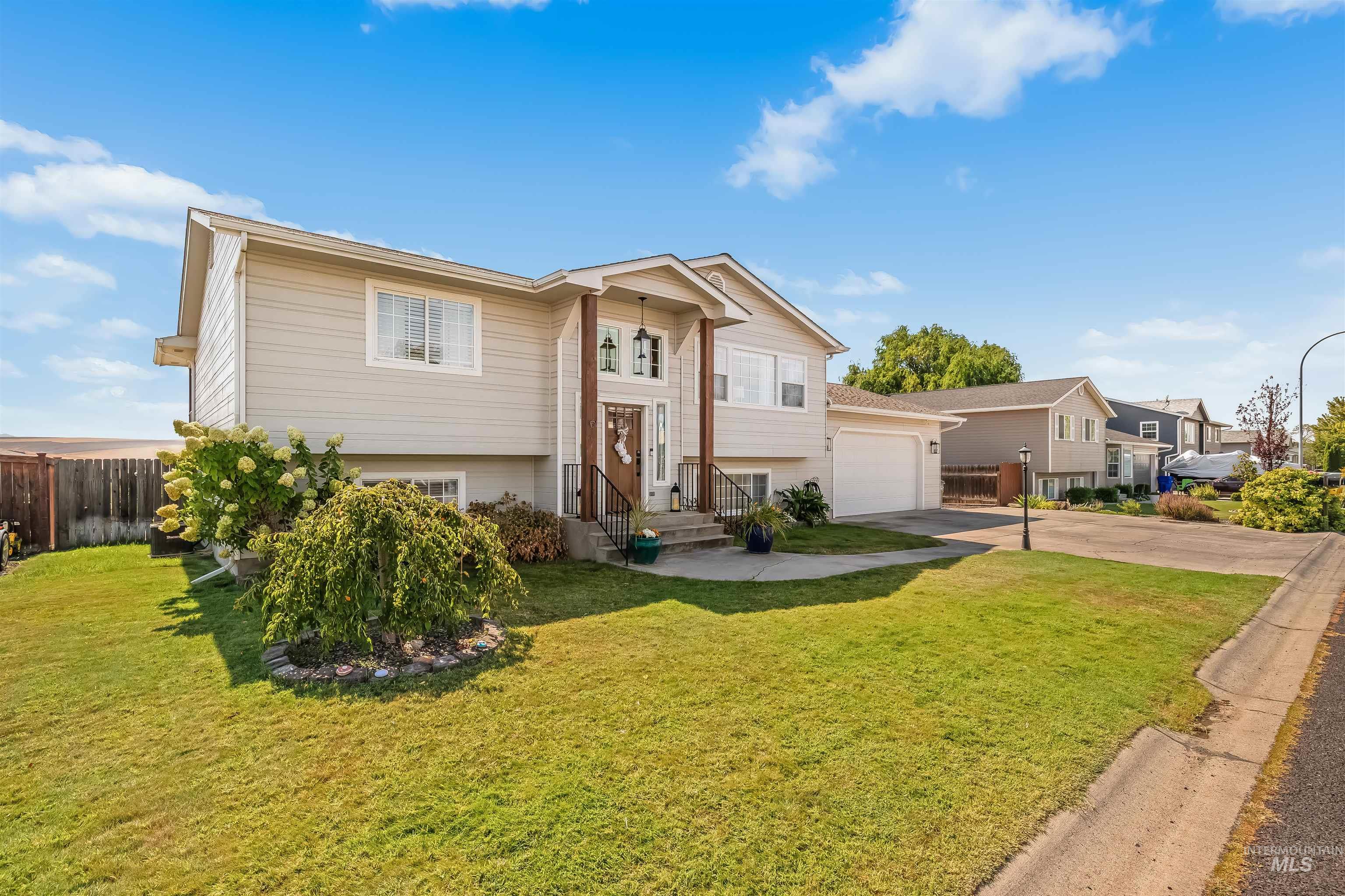 1826 Birch Drive, Lewiston, Idaho 83501, 4 Bedrooms, 2.5 Bathrooms, Residential For Sale, Price $489,900,MLS 99000221