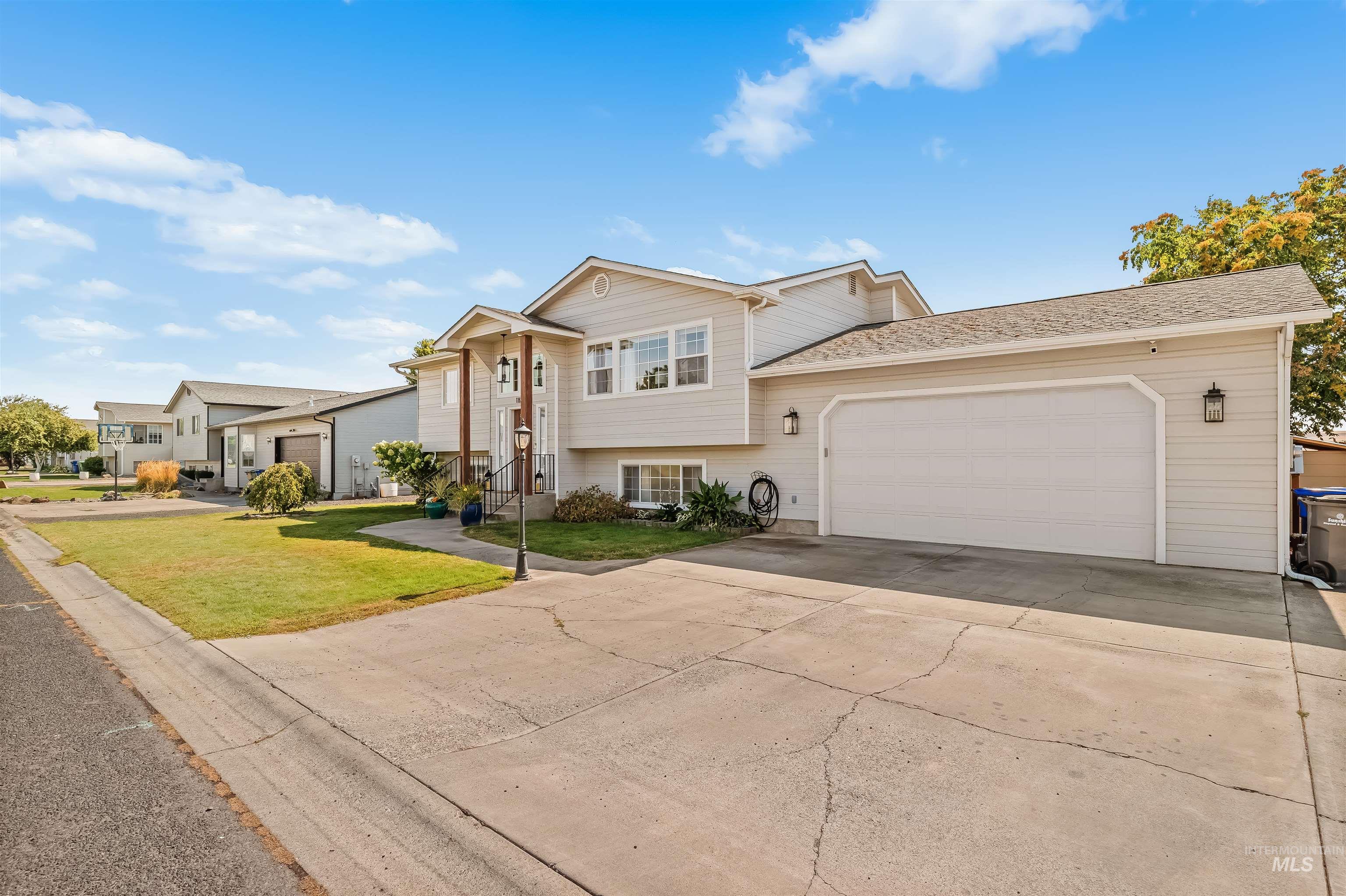 1826 Birch Drive, Lewiston, Idaho 83501, 4 Bedrooms, 2.5 Bathrooms, Residential For Sale, Price $489,900,MLS 99000221