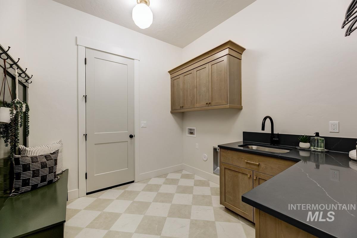 6796 Big Wood Way, Star, Idaho 83669, 3 Bedrooms, 2.5 Bathrooms, Residential For Sale, Price $1,454,203,MLS 99000222