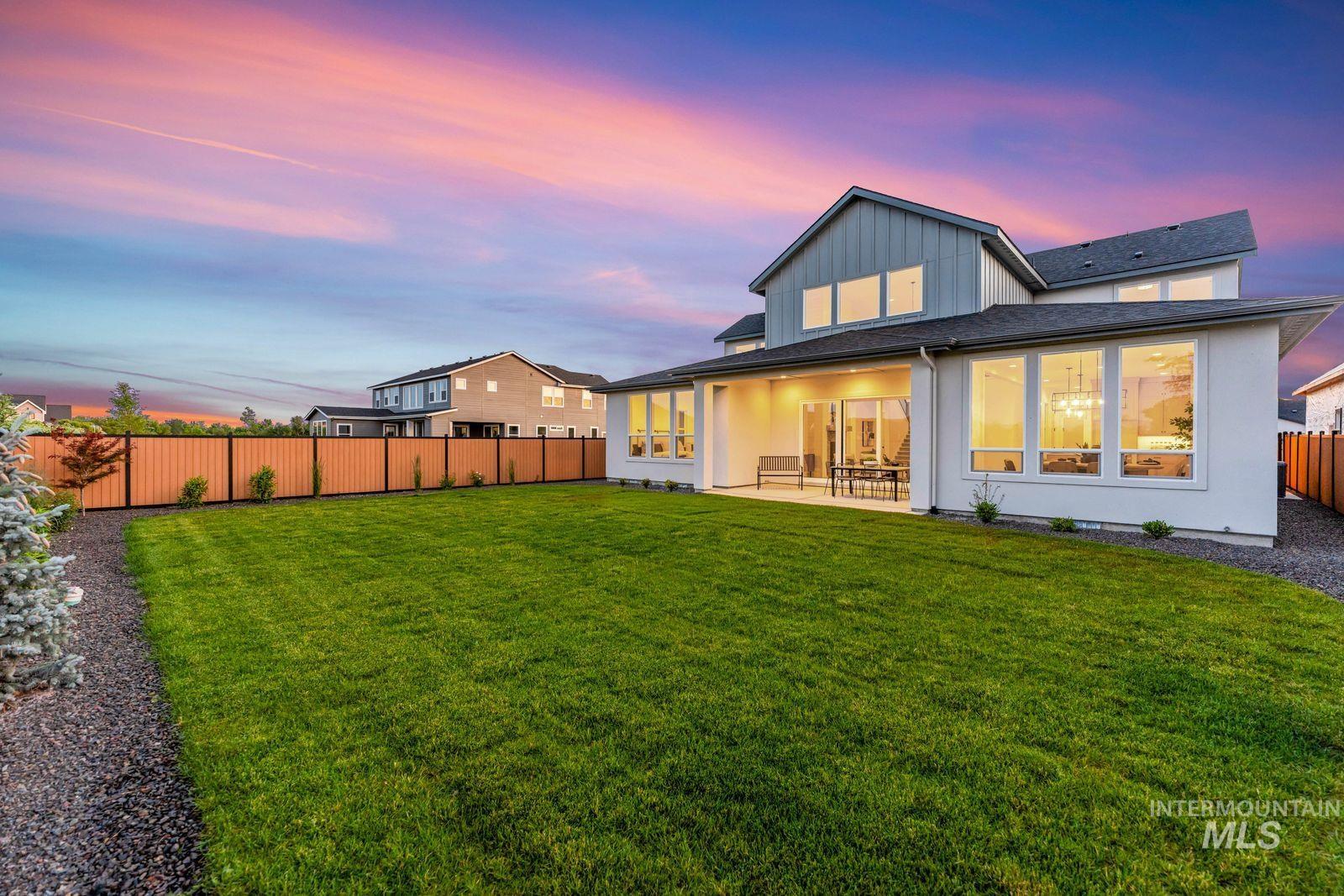 21726 Appaloosa Ave, Star, Idaho 83669, 4 Bedrooms, 3.5 Bathrooms, Residential For Sale, Price $1,127,044,MLS 99000226