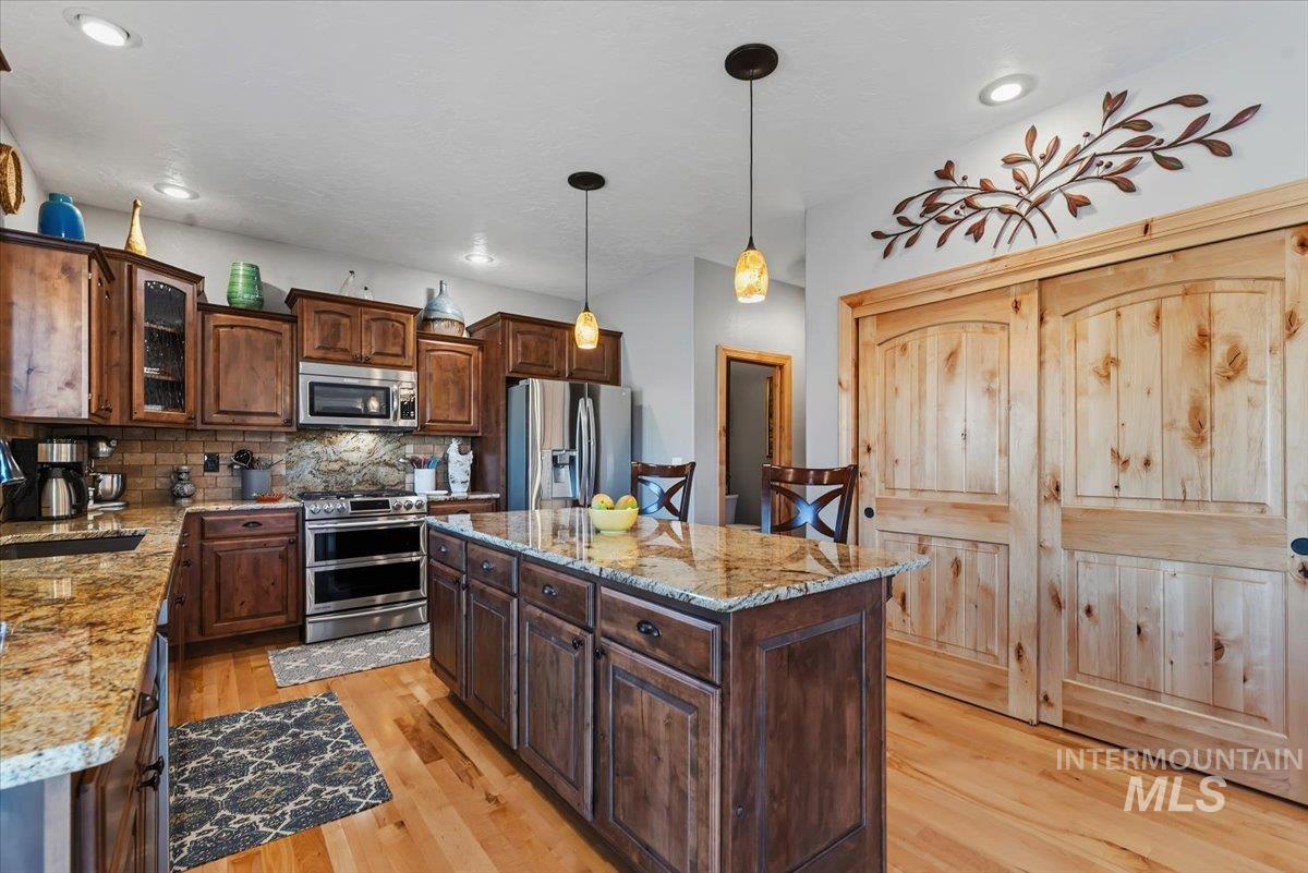 11660 Timber Butte Rd, Sweet, Idaho 83670, 4 Bedrooms, 3.5 Bathrooms, Residential For Sale, Price $1,299,000,MLS 99000240