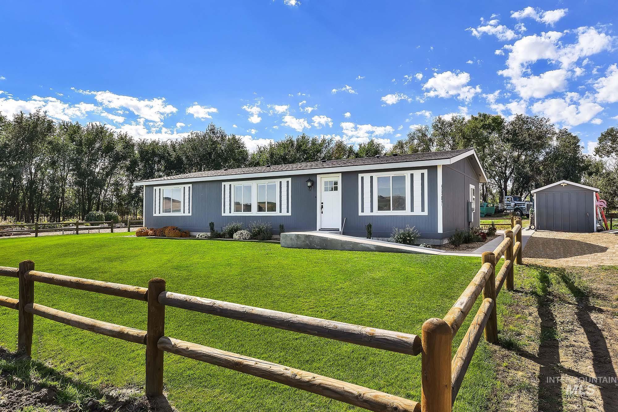5307 Old Bruneau Hwy, Marsing, Idaho 83639, 3 Bedrooms, 2 Bathrooms, Residential For Sale, Price $475,000,MLS 99000246
