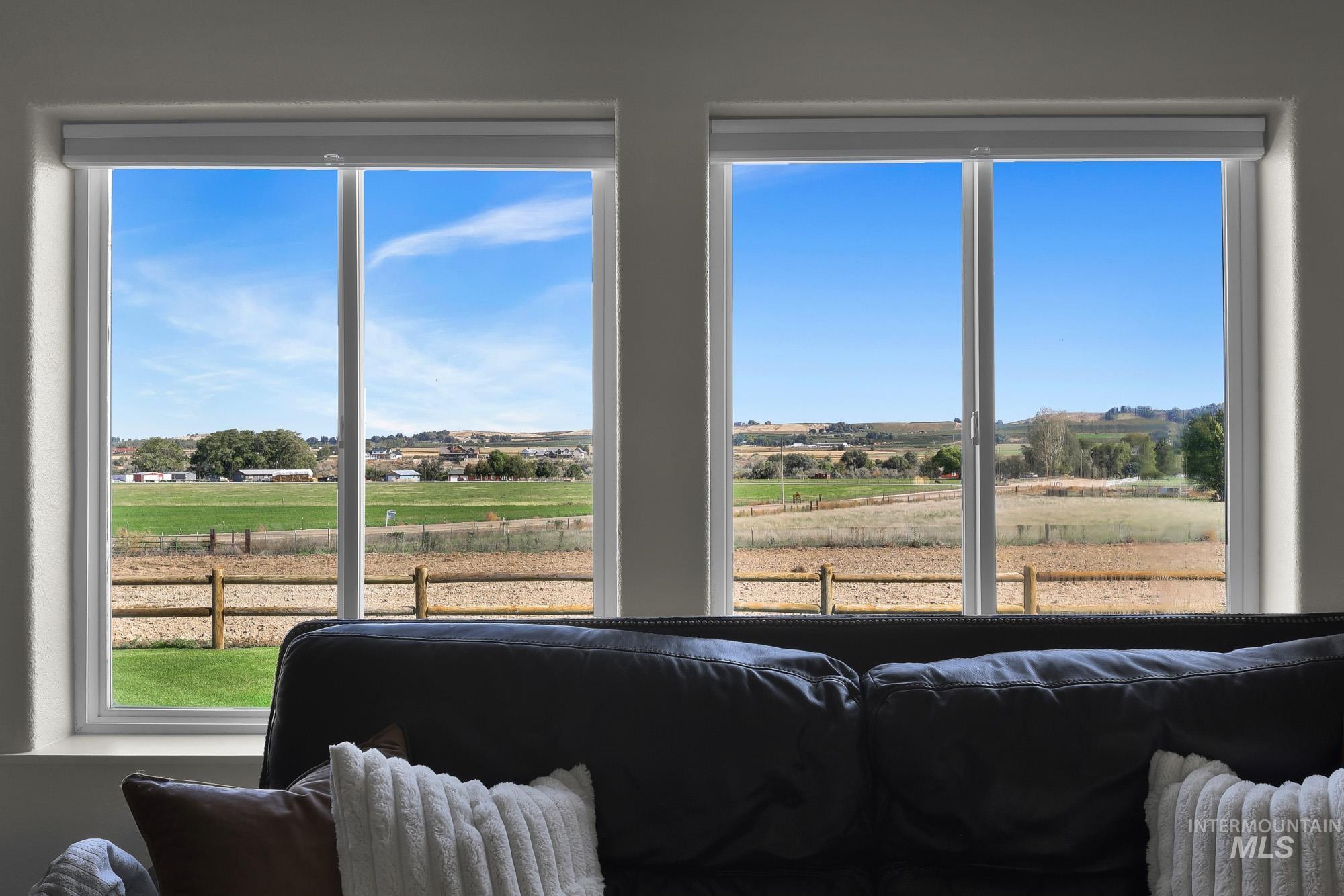 5307 Old Bruneau Hwy, Marsing, Idaho 83639, 3 Bedrooms, 2 Bathrooms, Residential For Sale, Price $475,000,MLS 99000246