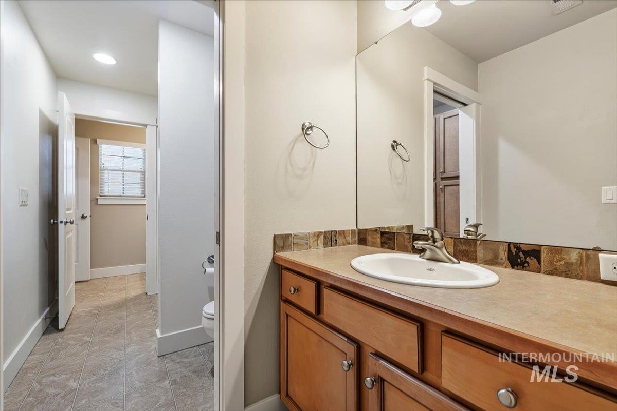 10251 W Brownstone Dr, Boise, Idaho 83709, 3 Bedrooms, 2.5 Bathrooms, Residential For Sale, Price $555,000,MLS 99000259