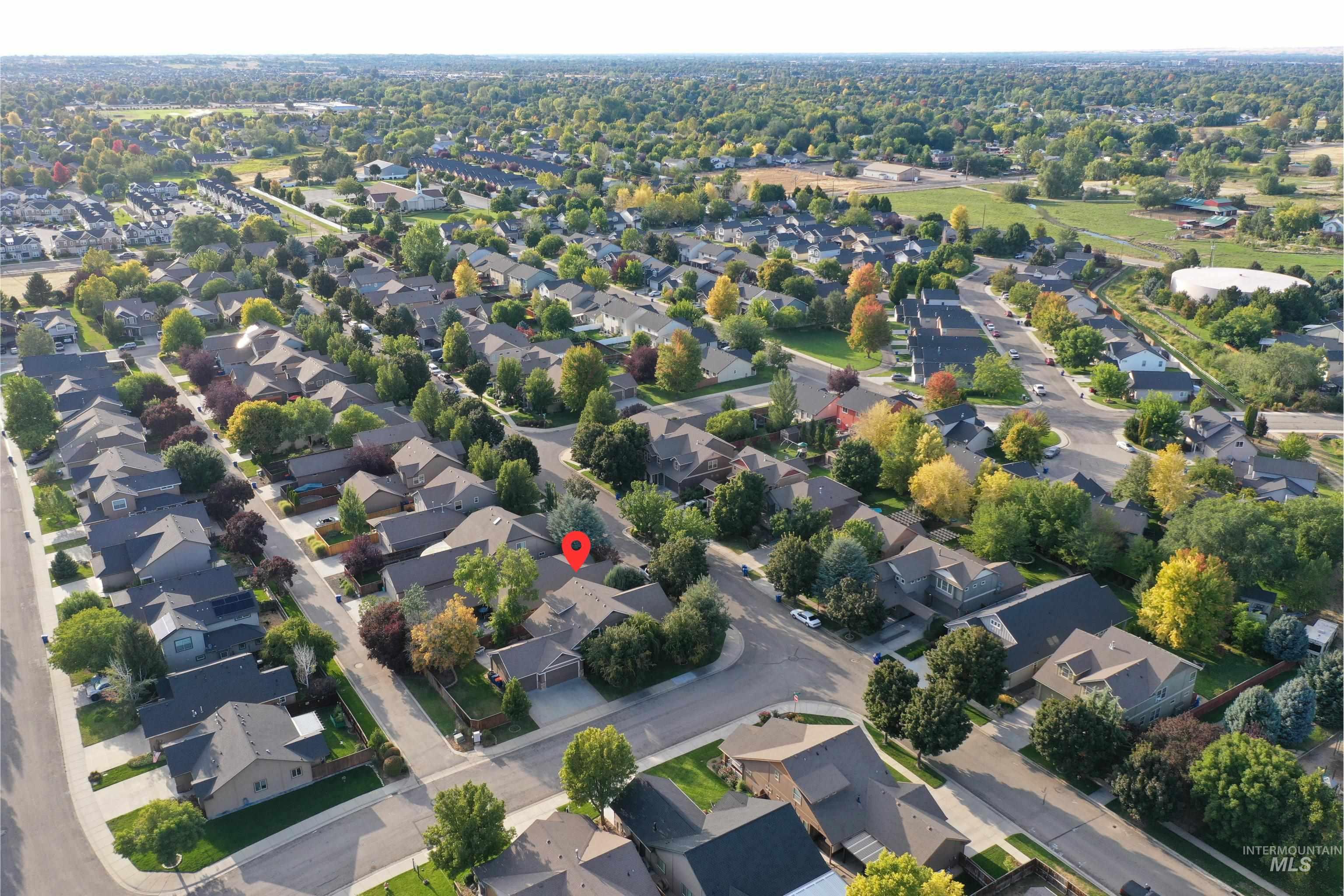 10251 W Brownstone Dr, Boise, Idaho 83709, 3 Bedrooms, 2.5 Bathrooms, Residential For Sale, Price $555,000,MLS 99000259