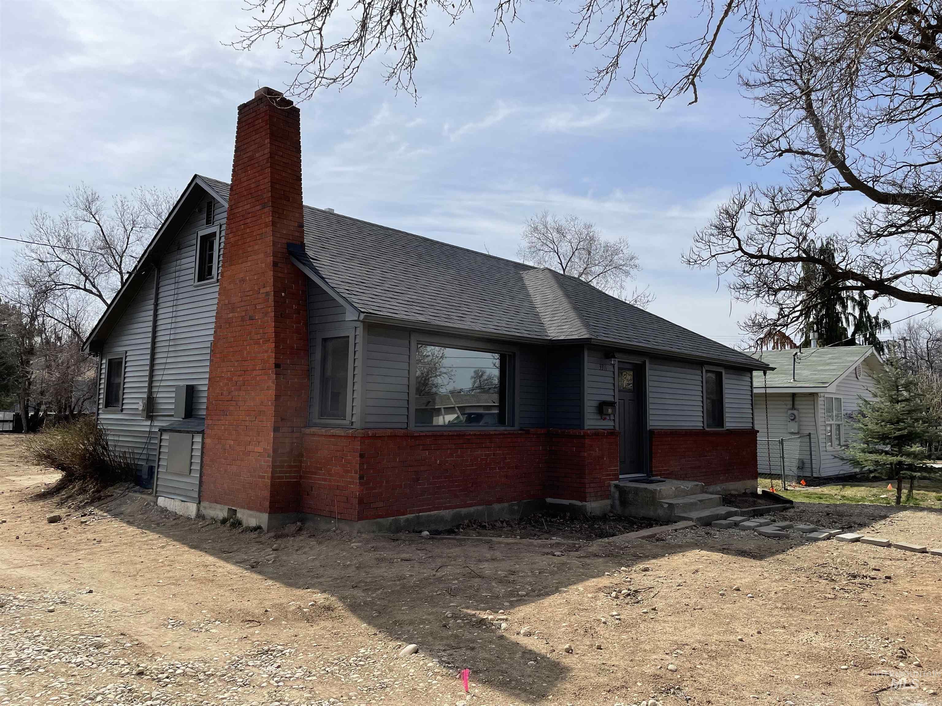 3311 W Cherry, Boise, Idaho 83705, 3 Bedrooms, 1 Bathroom, Residential Income For Sale, Price $449,900,MLS 99000260