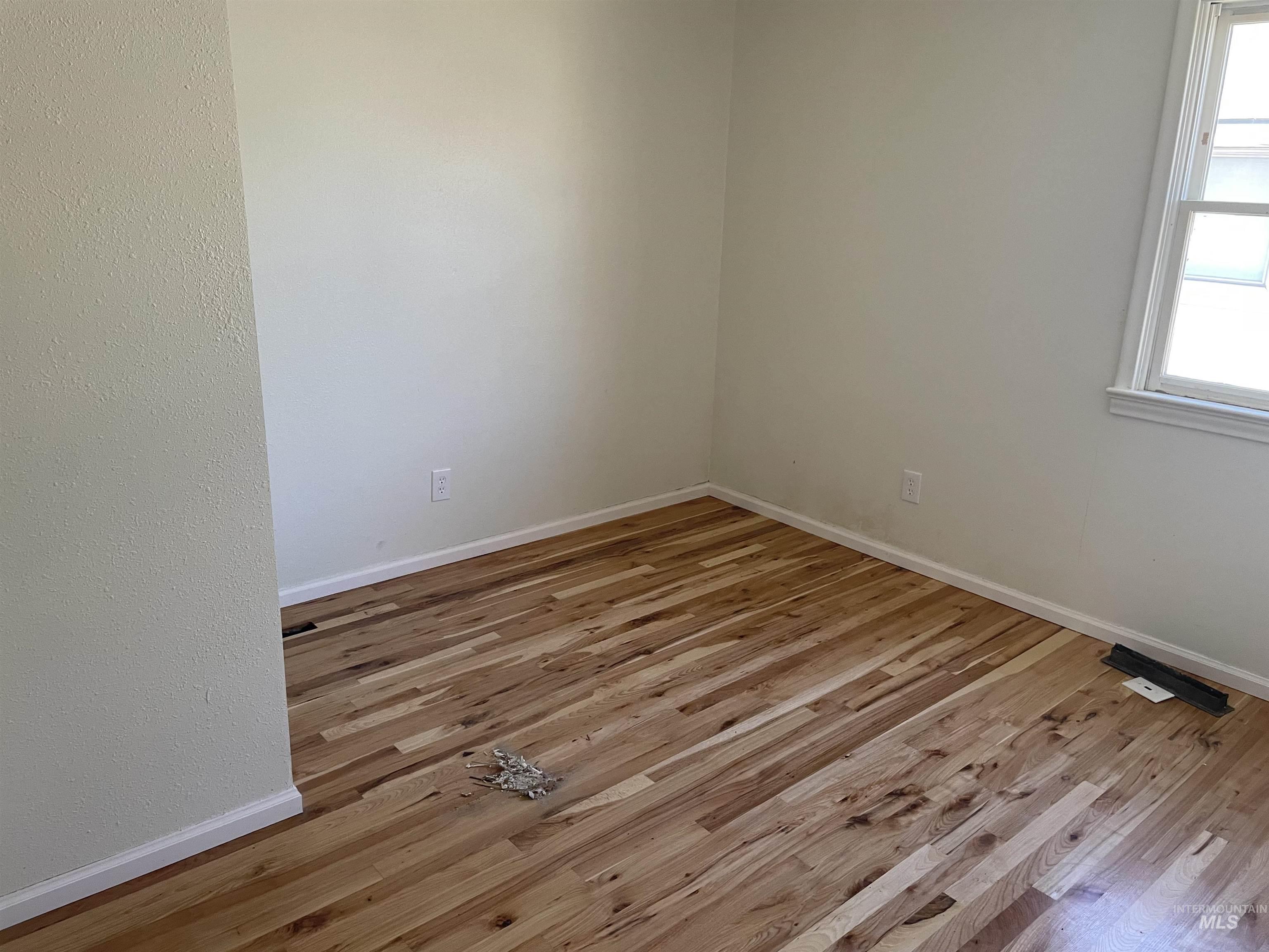 3311 W Cherry, Boise, Idaho 83705, 3 Bedrooms, 1 Bathroom, Residential Income For Sale, Price $449,900,MLS 99000260