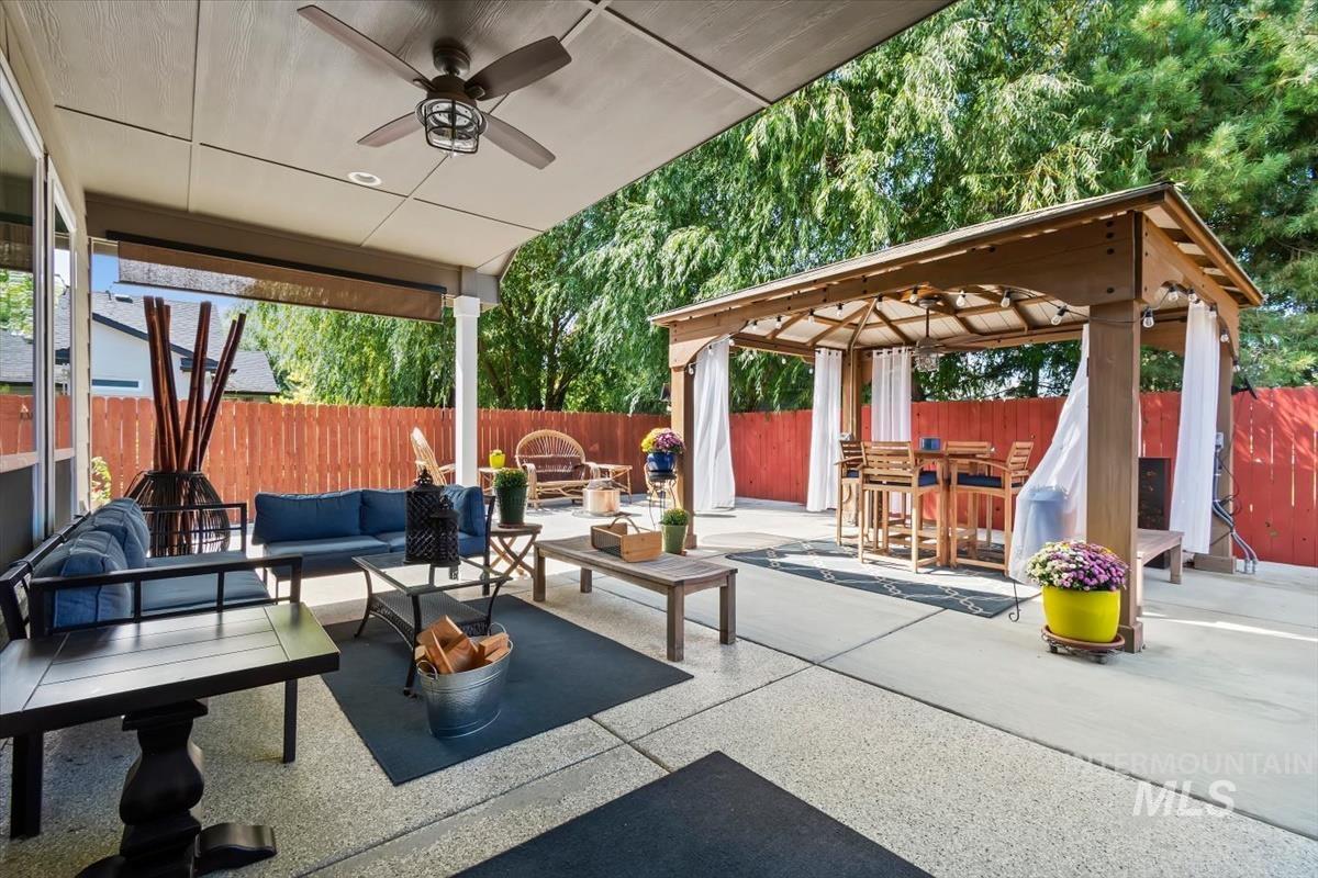 3806 Palisades Avenue, Caldwell, Idaho 83605, 3 Bedrooms, 2 Bathrooms, Residential For Sale, Price $619,900,MLS 99000262