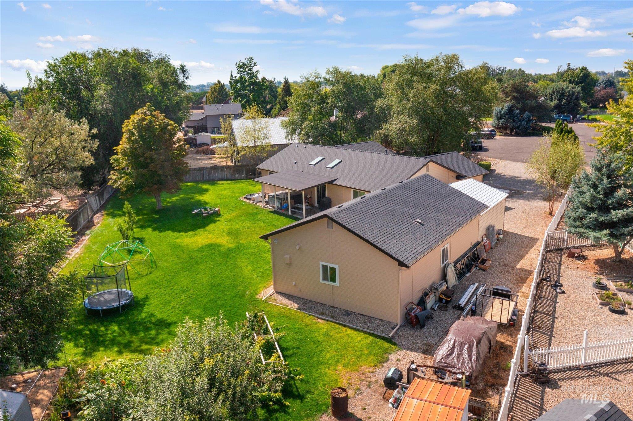 322 Buckskin Ct, Nampa, Idaho 83687, 3 Bedrooms, 2 Bathrooms, Residential For Sale, Price $625,000,MLS 99000263