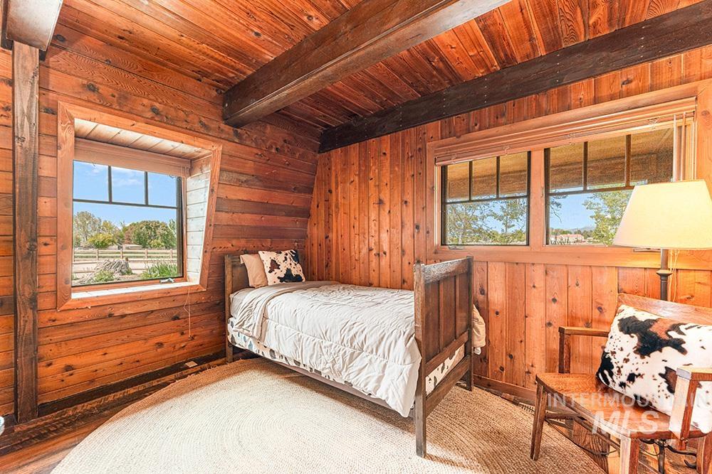 999 N Cow Horse Dr, Kuna, Idaho 83634, 5 Bedrooms, 3.5 Bathrooms, Residential For Sale, Price $1,895,000,MLS 99000268