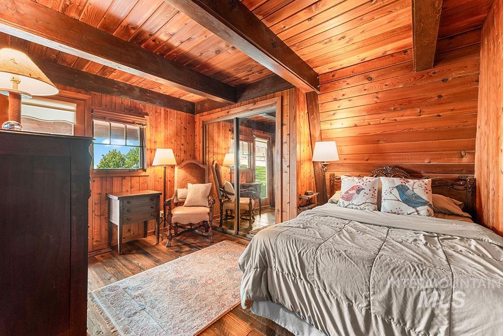 999 N Cow Horse Dr, Kuna, Idaho 83634, 5 Bedrooms, 3.5 Bathrooms, Residential For Sale, Price $1,895,000,MLS 99000268