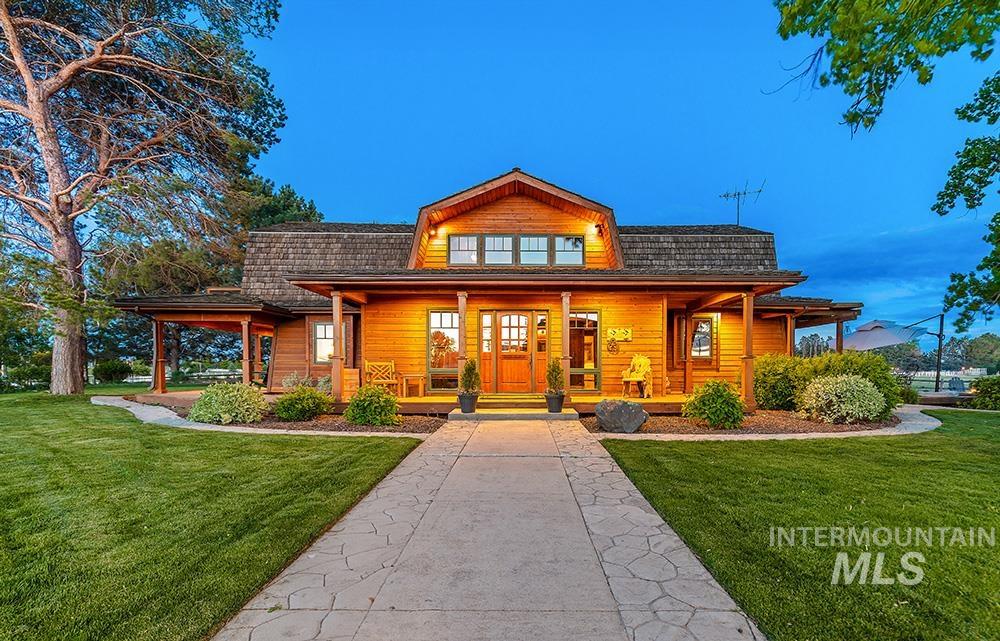 999 N Cow Horse Dr, Kuna, Idaho 83634, 5 Bedrooms, 3.5 Bathrooms, Residential For Sale, Price $1,895,000,MLS 99000268