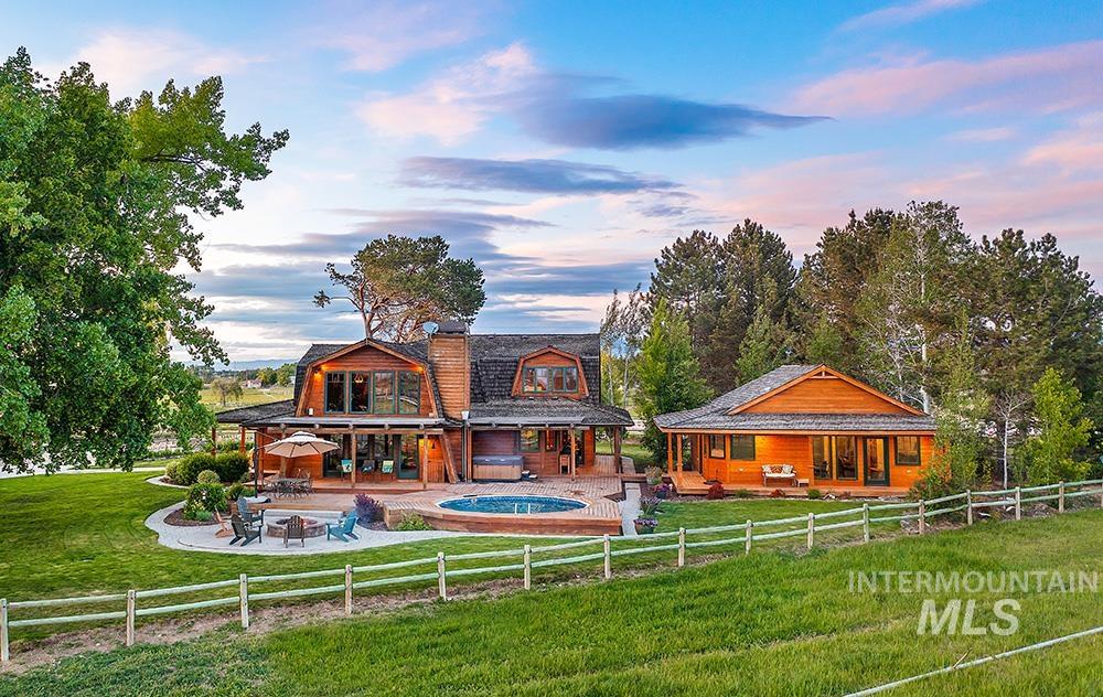 999 N Cow Horse Dr, Kuna, Idaho 83634, 5 Bedrooms, 3.5 Bathrooms, Residential For Sale, Price $1,895,000,MLS 99000268