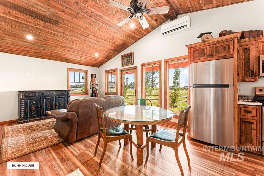 999 N Cow Horse Dr, Kuna, Idaho 83634, 5 Bedrooms, 3.5 Bathrooms, Residential For Sale, Price $1,895,000,MLS 99000268