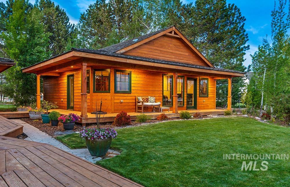 999 N Cow Horse Dr, Kuna, Idaho 83634, 5 Bedrooms, 3.5 Bathrooms, Residential For Sale, Price $1,895,000,MLS 99000268