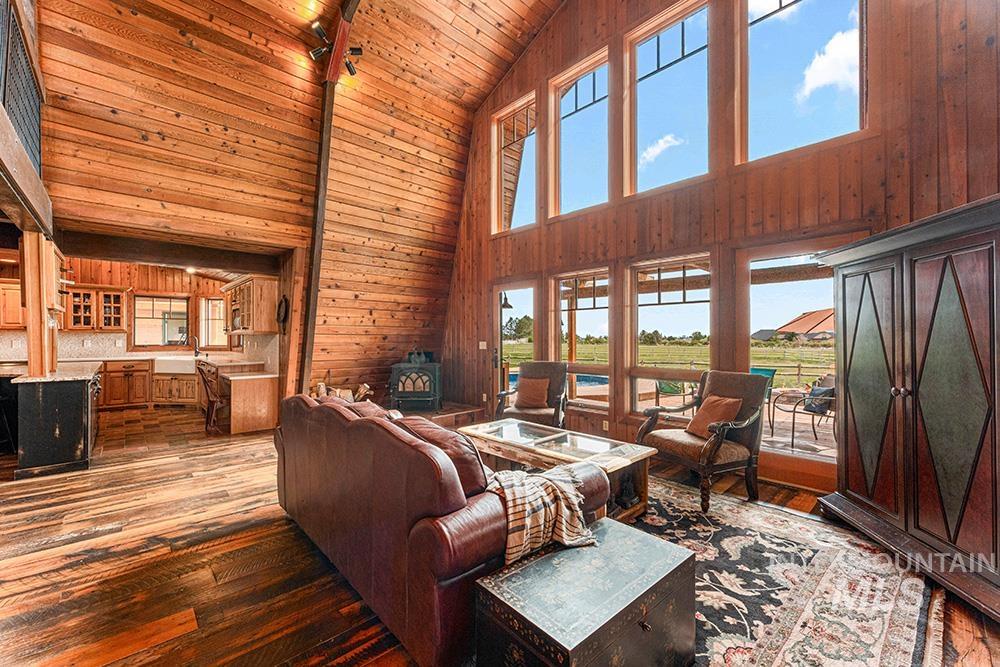 999 N Cow Horse Dr, Kuna, Idaho 83634, 5 Bedrooms, 3.5 Bathrooms, Residential For Sale, Price $1,895,000,MLS 99000268