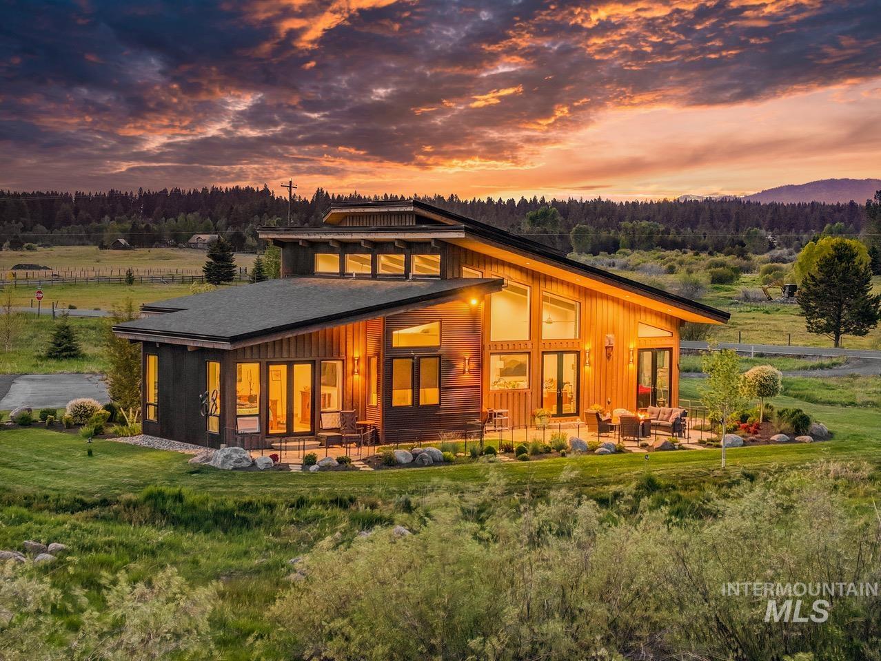 14036 Hideaway Court, McCall, Idaho 83638, 3 Bedrooms, 4 Bathrooms, Residential For Sale, Price $2,579,000,MLS 99000269