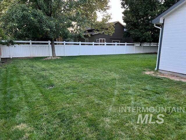 3253 N Lilyturf Ave - home for rent, Meridian, Idaho 83642, 3 Bedrooms, 2 Bathrooms, Rental For Rent, Price $2,250, 99000273