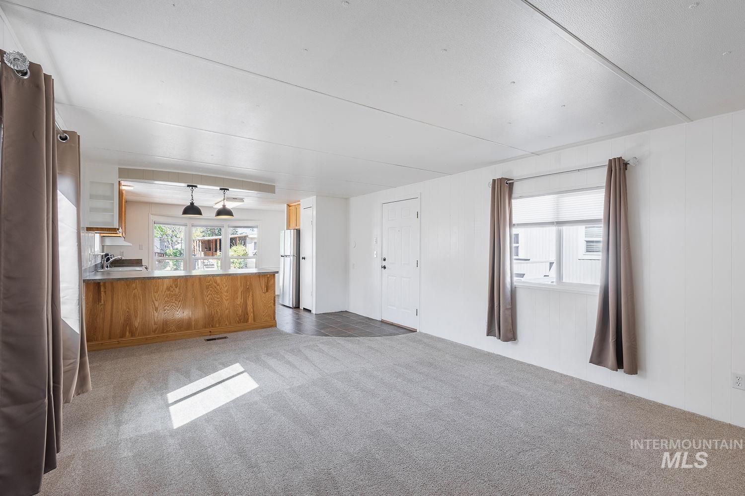 1238 N Sable Ln, Boise, Idaho 83704, 2 Bedrooms, 1 Bathroom, Residential For Sale, Price $79,900,MLS 99000274
