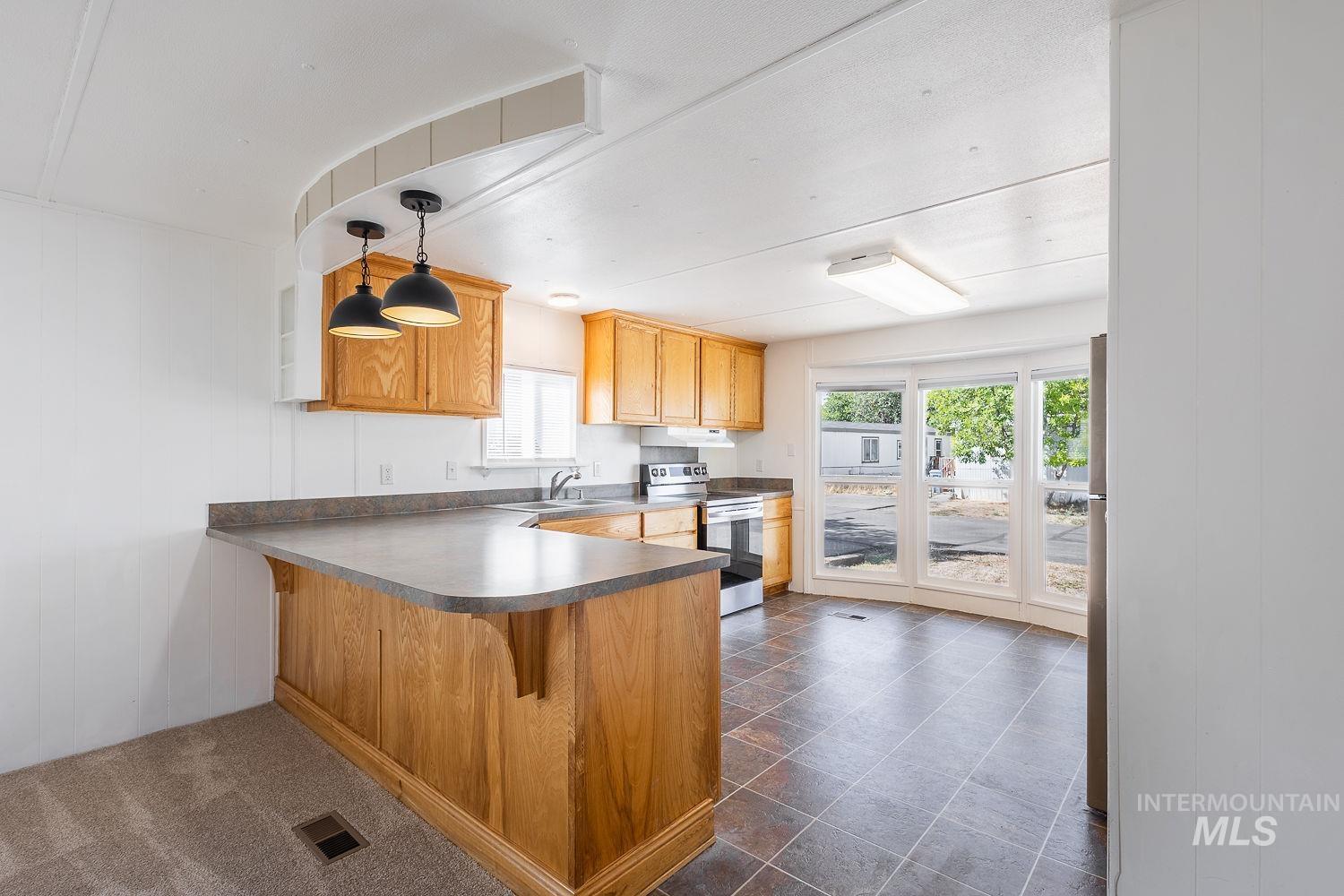 1238 N Sable Ln, Boise, Idaho 83704, 2 Bedrooms, 1 Bathroom, Residential For Sale, Price $79,900,MLS 99000274