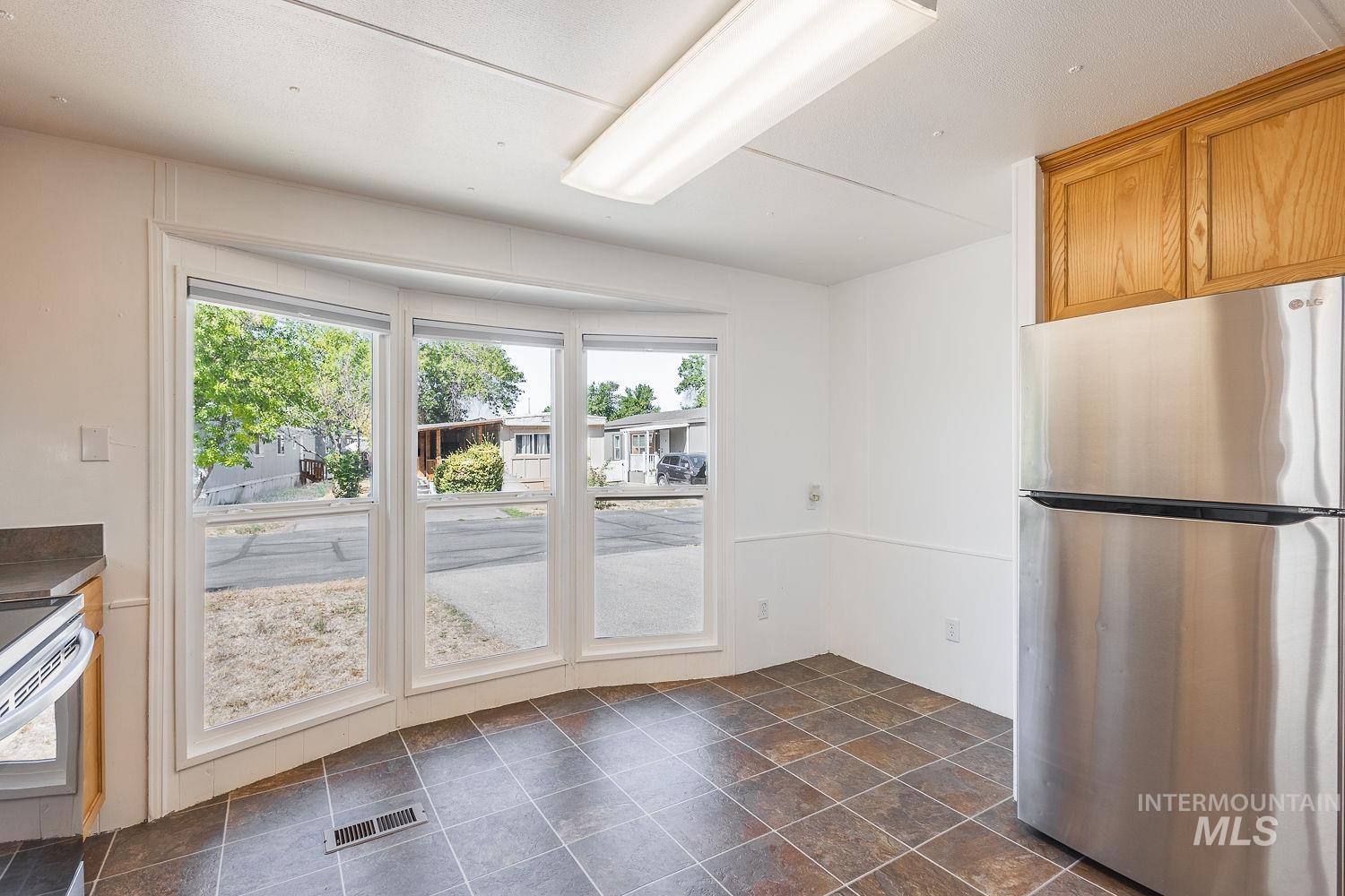 1238 N Sable Ln, Boise, Idaho 83704, 2 Bedrooms, 1 Bathroom, Residential For Sale, Price $79,900,MLS 99000274