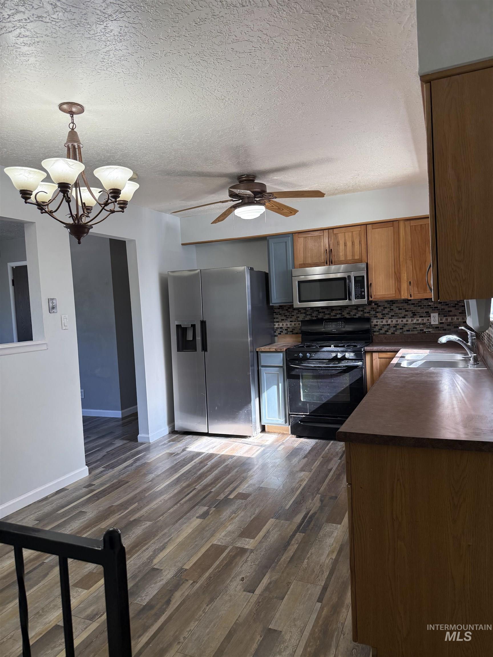 485 Park Terrace Dr., Twin Falls, Idaho 83301, 4 Bedrooms, 3 Bathrooms, Residential For Sale, Price $375,000, 99000276