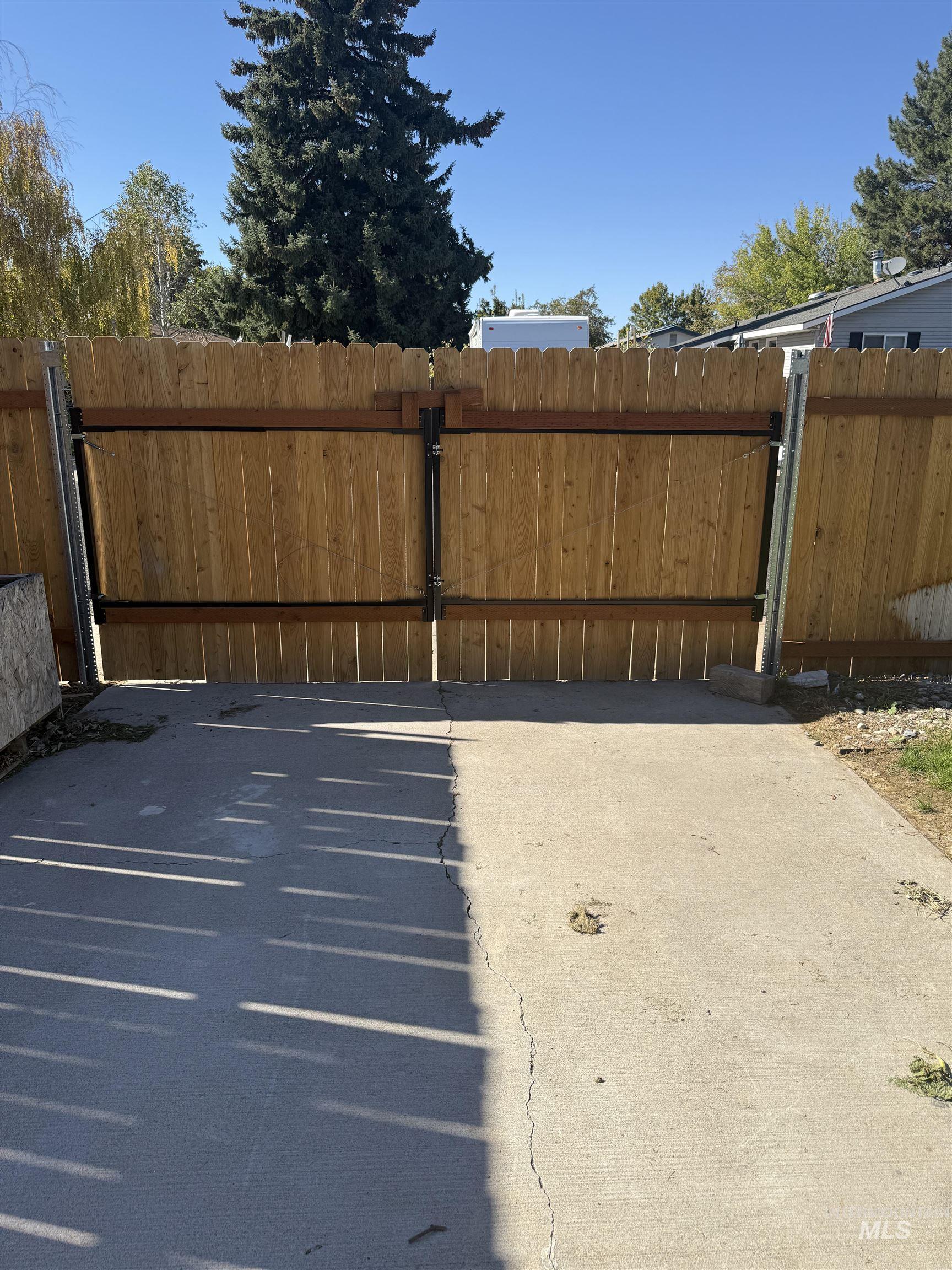 485 Park Terrace Dr., Twin Falls, Idaho 83301, 4 Bedrooms, 3 Bathrooms, Residential For Sale, Price $375,000, 99000276