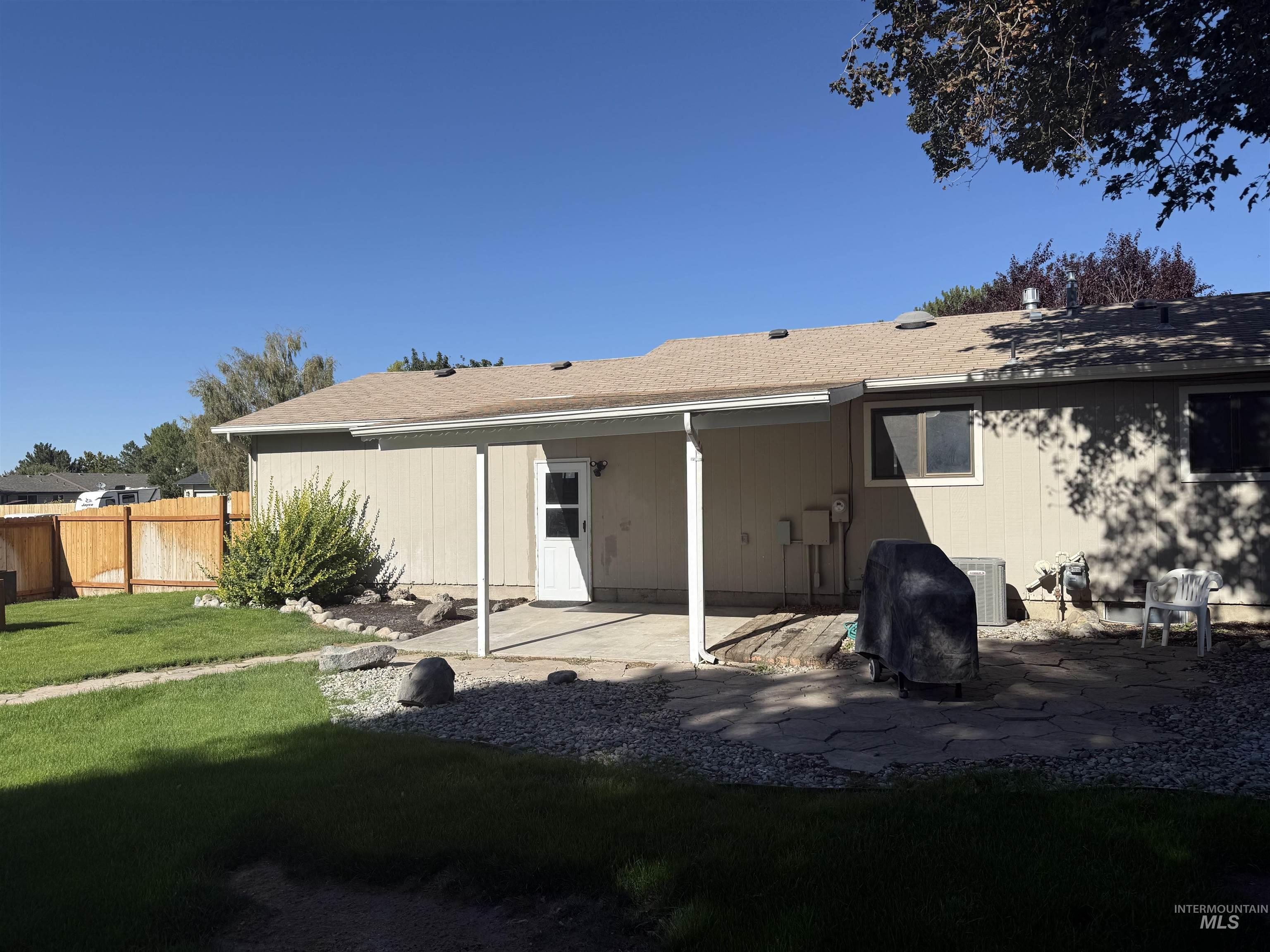 485 Park Terrace Dr., Twin Falls, Idaho 83301, 4 Bedrooms, 3 Bathrooms, Residential For Sale, Price $375,000, 99000276