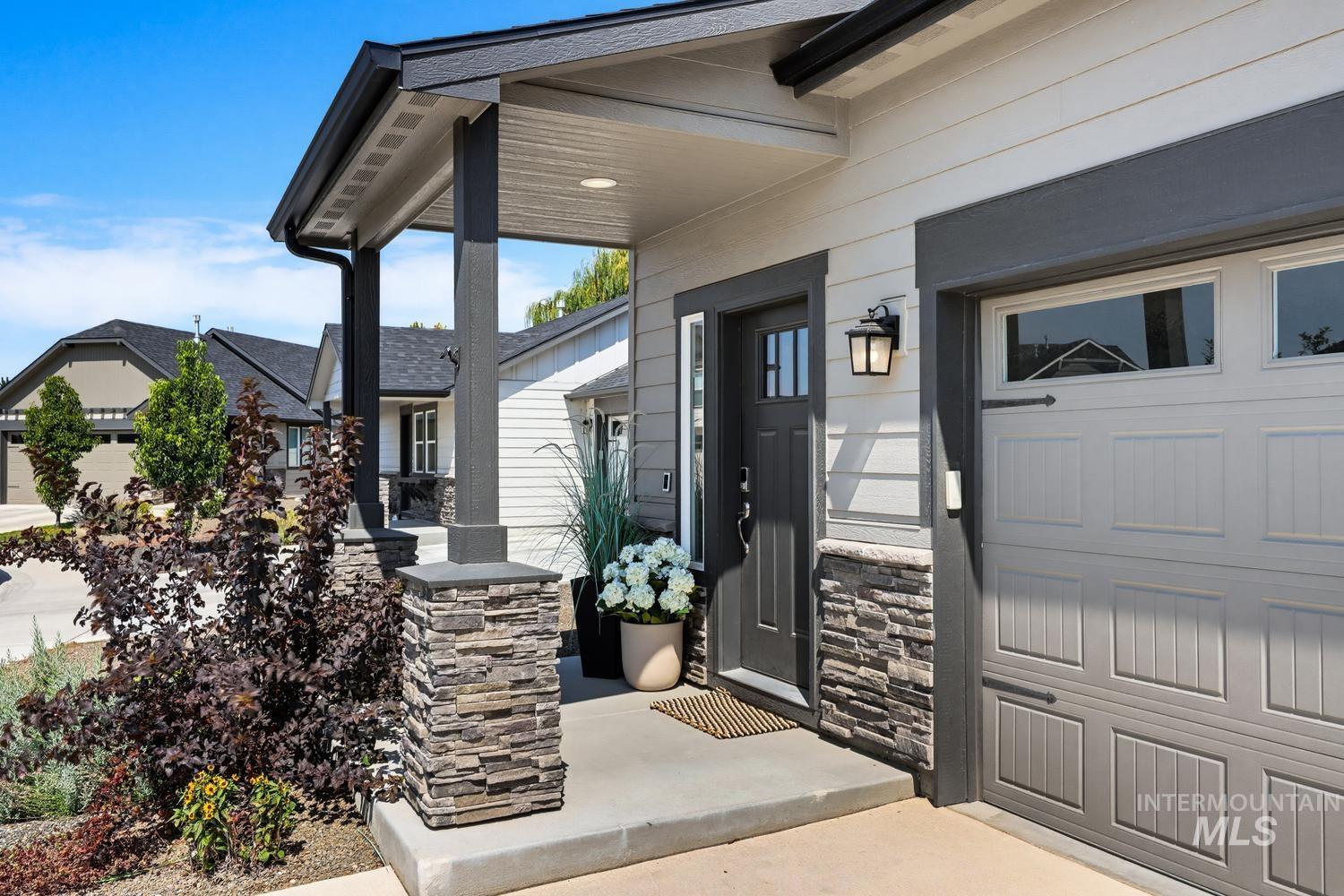 3394 S Garibaldi Pl, Meridian, Idaho 83642, 3 Bedrooms, 2.5 Bathrooms, Residential For Sale, Price $484,900,MLS 99000280